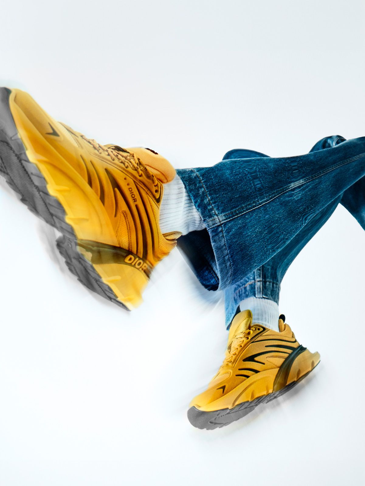 Dior-B44-Blade-Sneakers_5.jpg