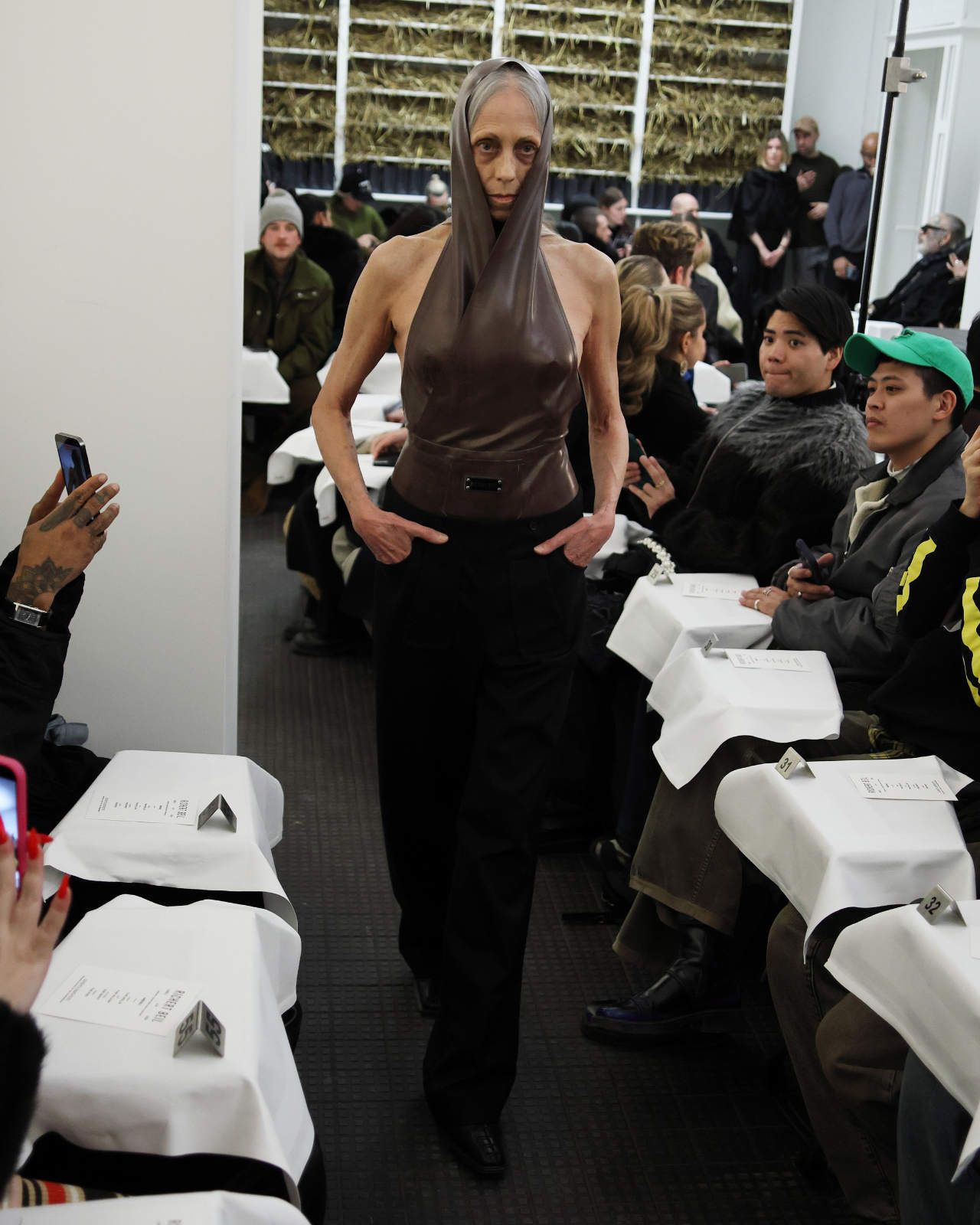 Richert_Beil_Aw26_Look08_Social_by_Boris Marberg_for_BFW.jpg