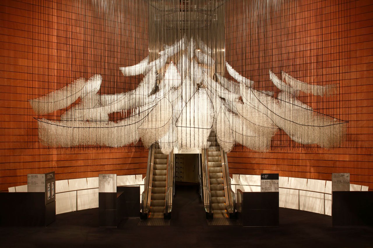 Chiharu-Shiota_10.jpg