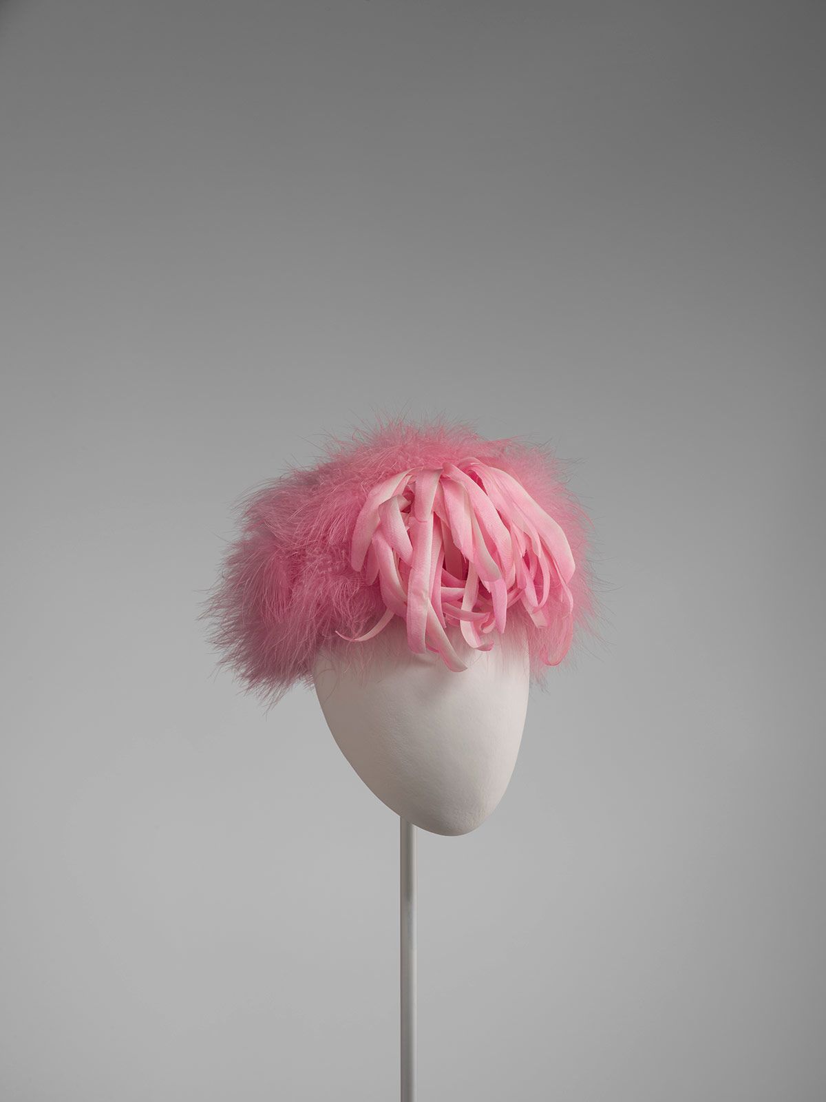 Balenciaga Laeleganciadelsombrero Metalmagazine 5.jpg