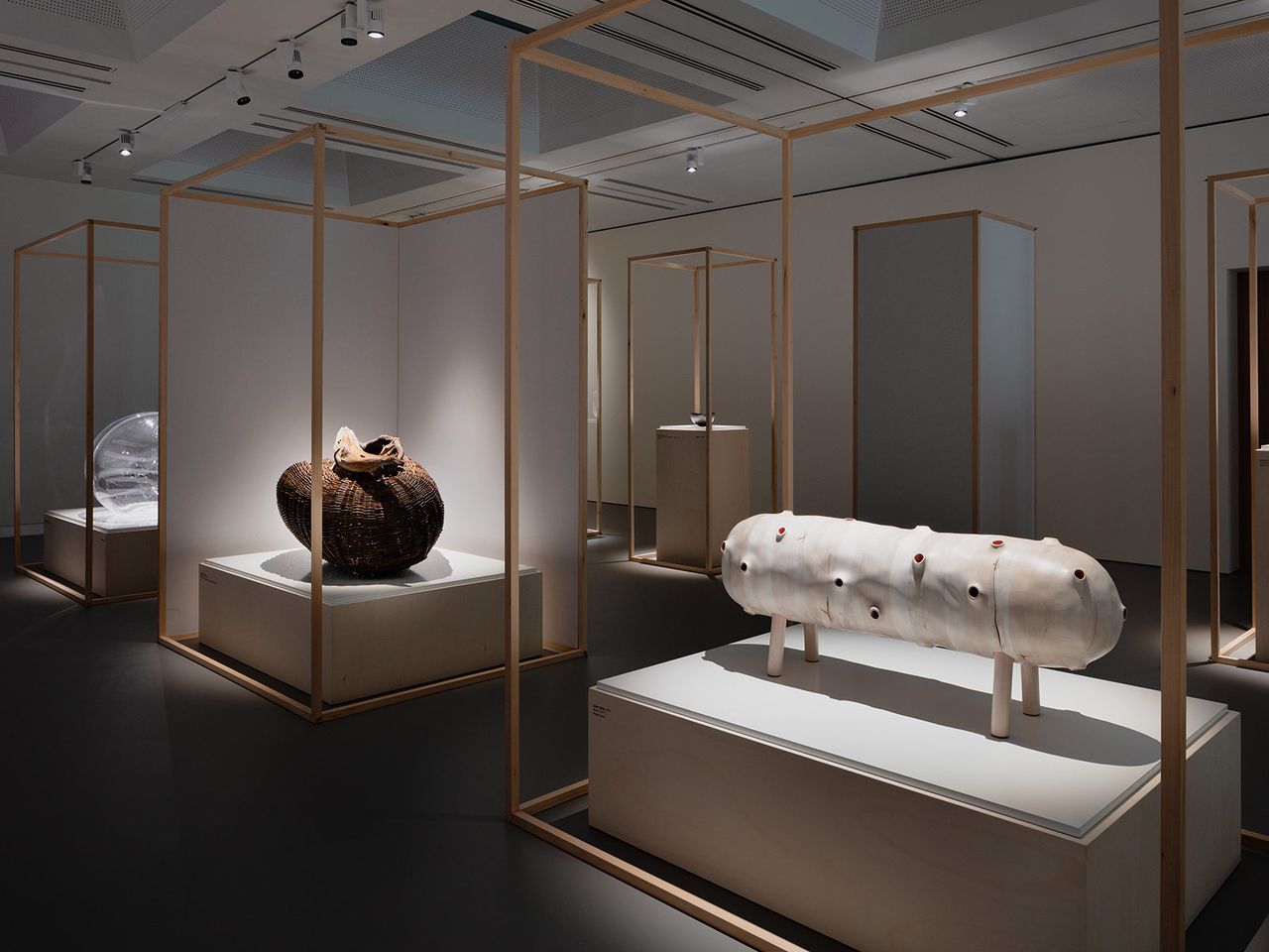 Loewe Craft Prizeexhibition Metalmagazine 7.jpg