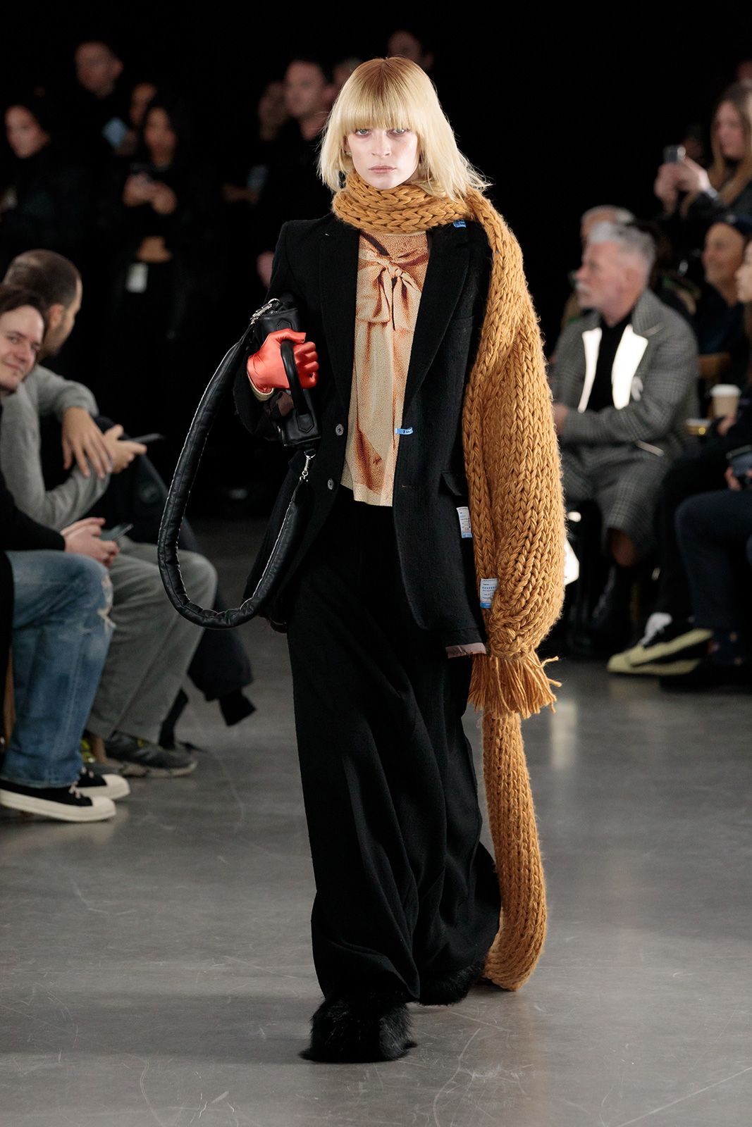 Maison Mihara Yasuhiro F W 2023 14.jpg