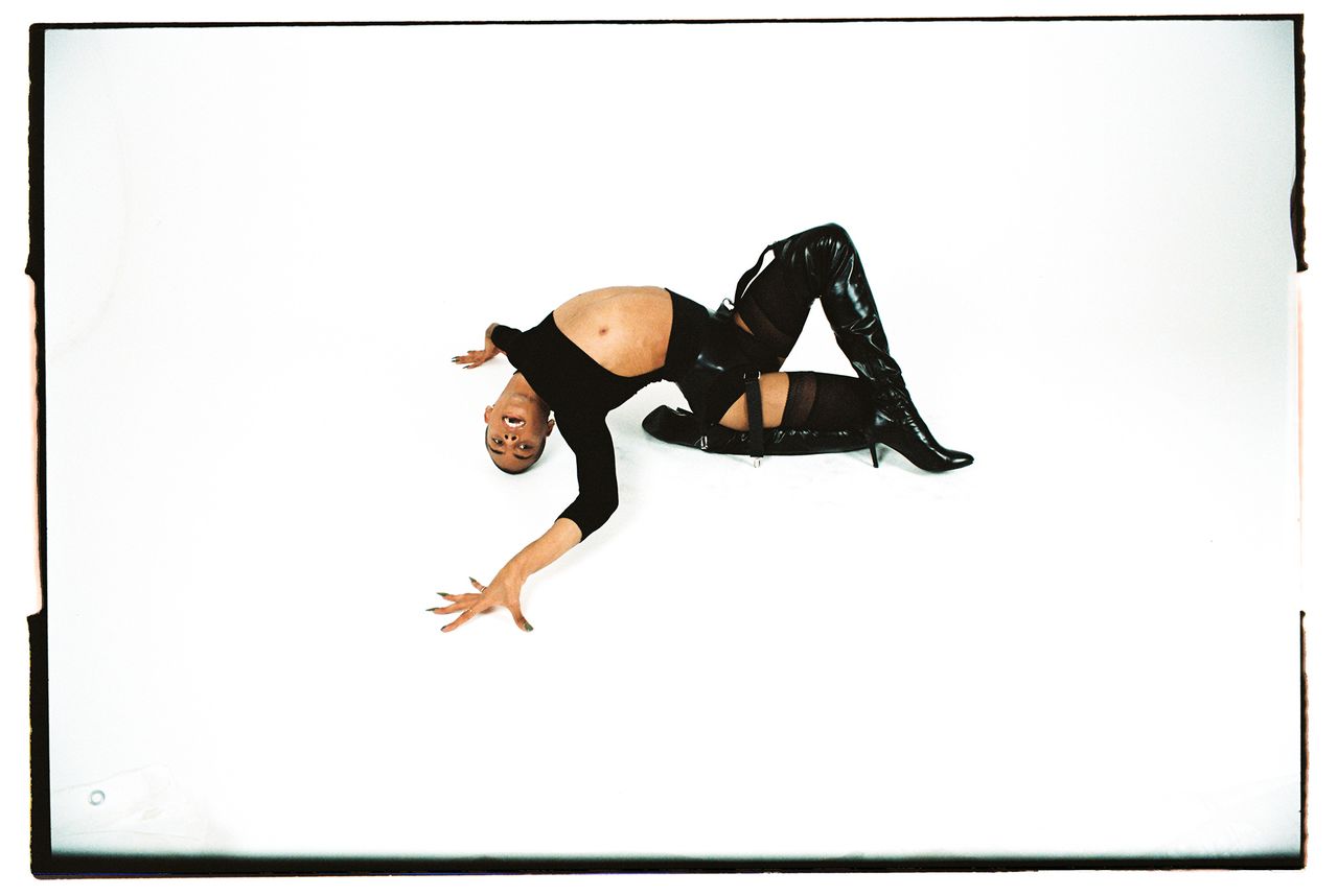 Jayce Metalmagazine 3.jpg