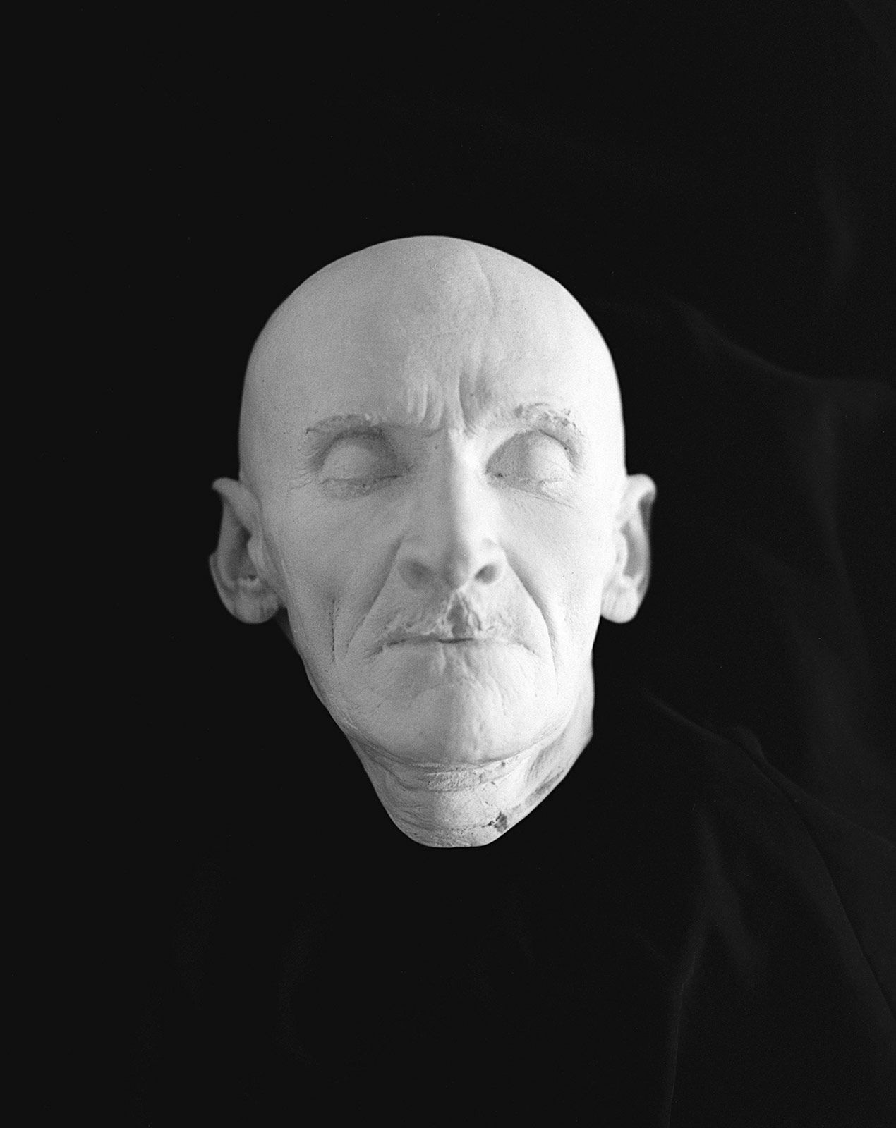 Tereza Zelenkova 02 Snake That Disappeared 11 Gustav Meyrinks Death Mask.jpg