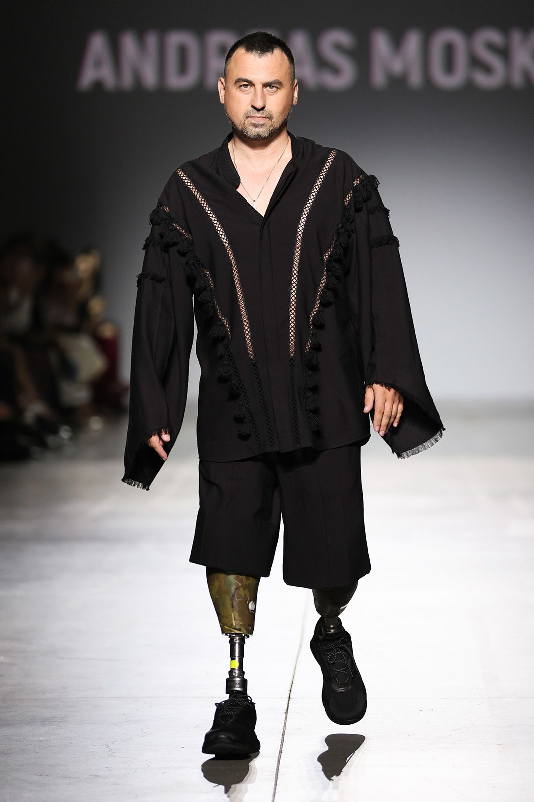 UFW_SS_25_ANDREAS-MOSKIN-catwalk_credits-Andriy-Sokolov-(0).jpg