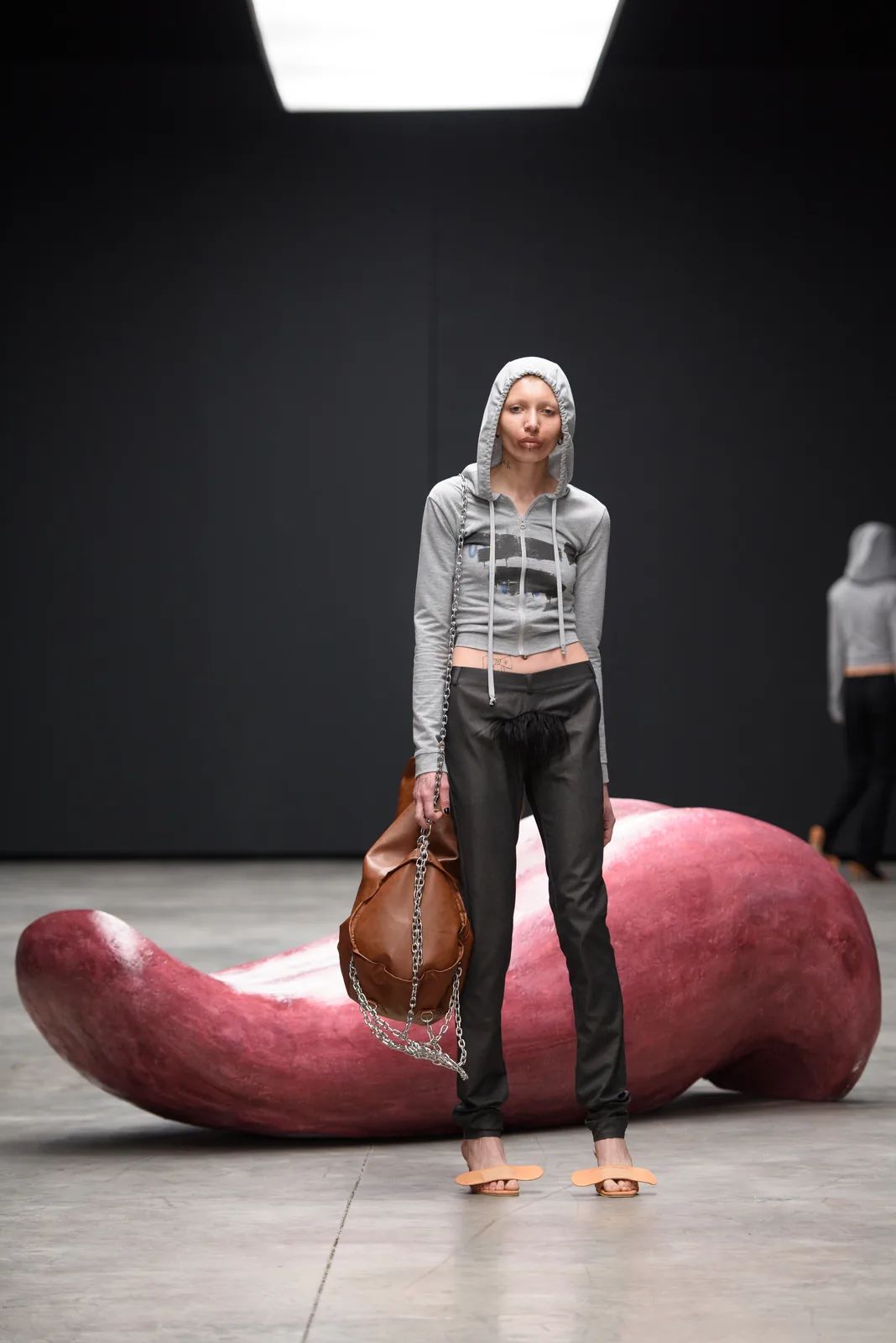metal-mercedes-benz-fashion-week-tbilisi-01-god-era-04.webp