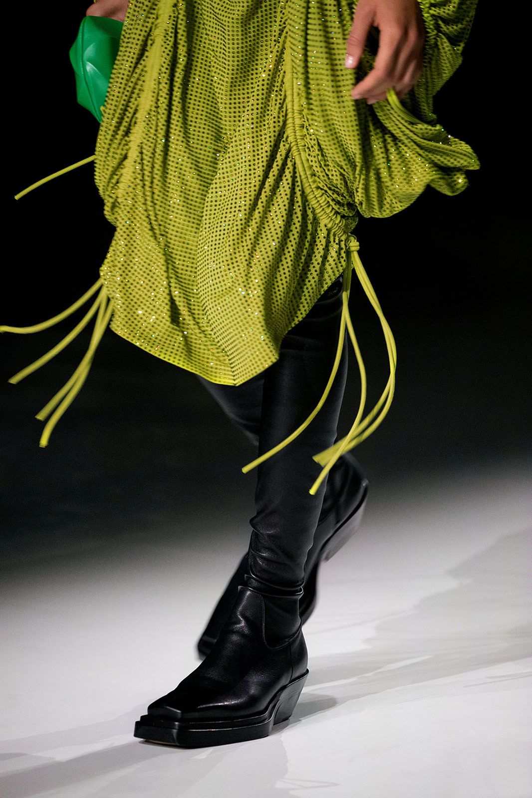 Bottega Veneta F W 2020 Metalmagazine 2.jpg