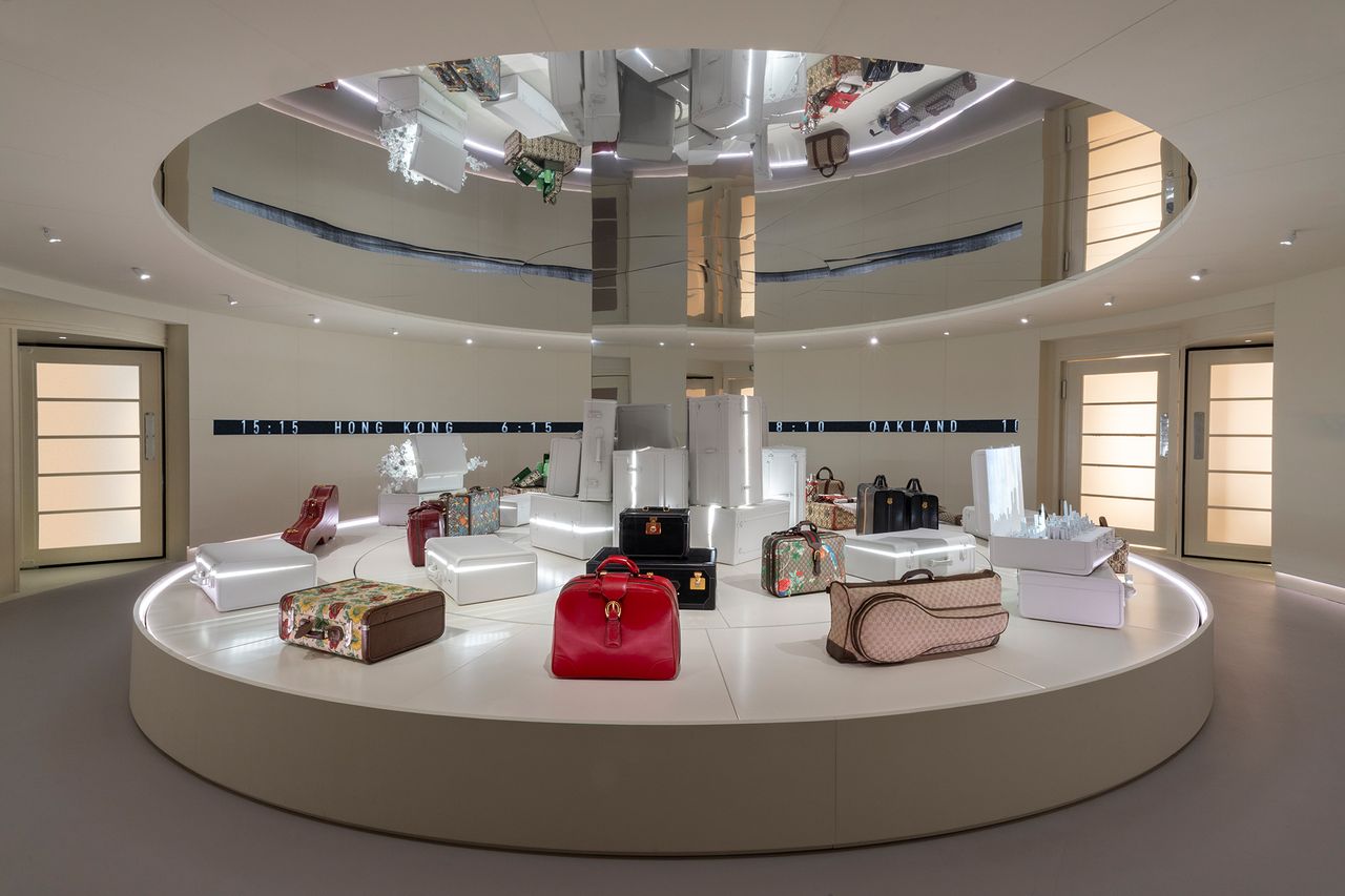 Gucci Cosmos 7.jpg