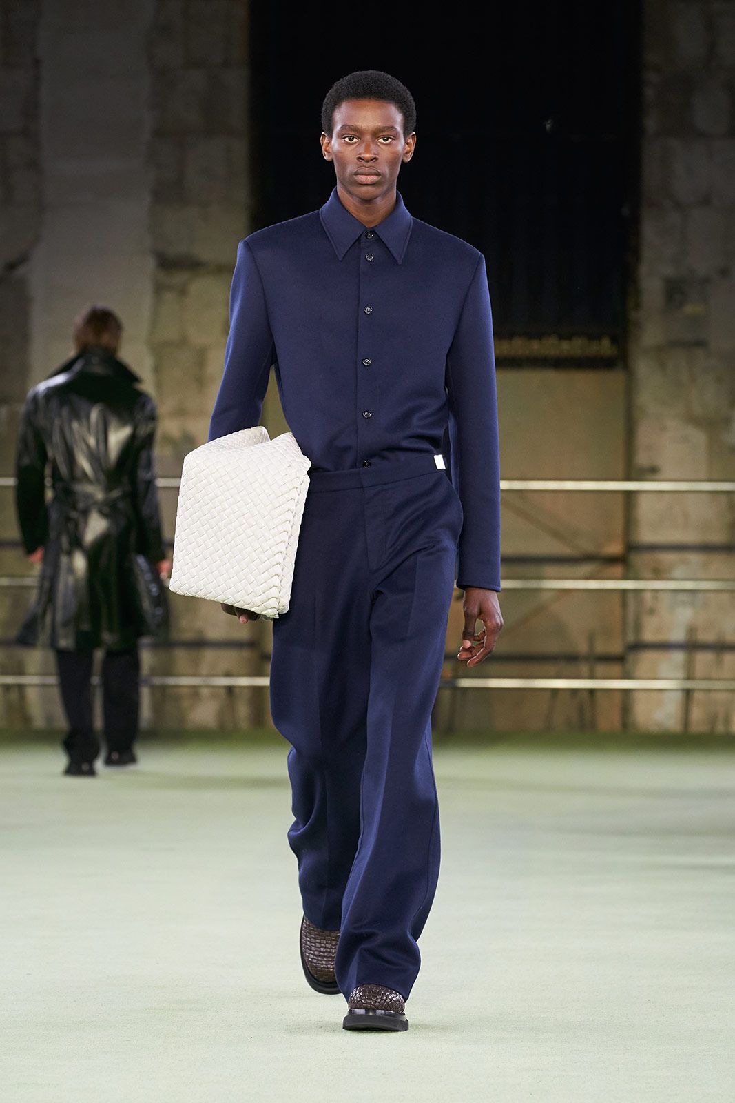 Bottega Veneta W22 011.jpg