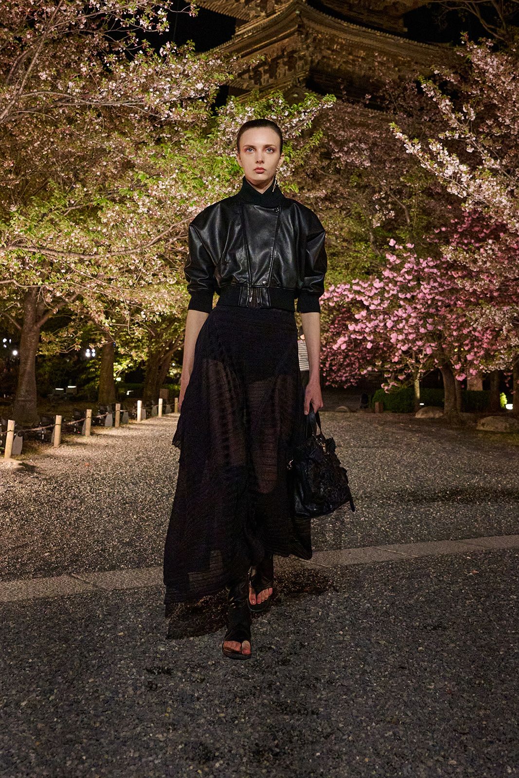 DIOR_W_RTW_FALL25_KYOTO_LOOK_20.jpg