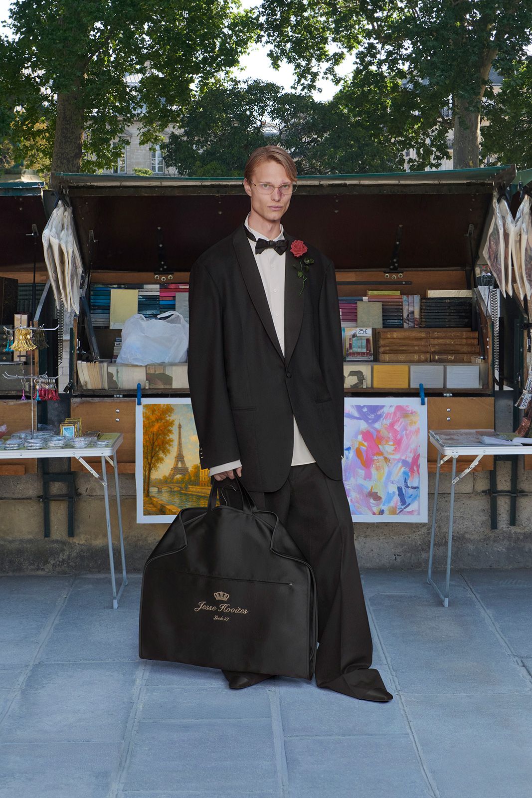 BALENCIAGA-COUTURE-54-LOOK-27_JESSE.jpg