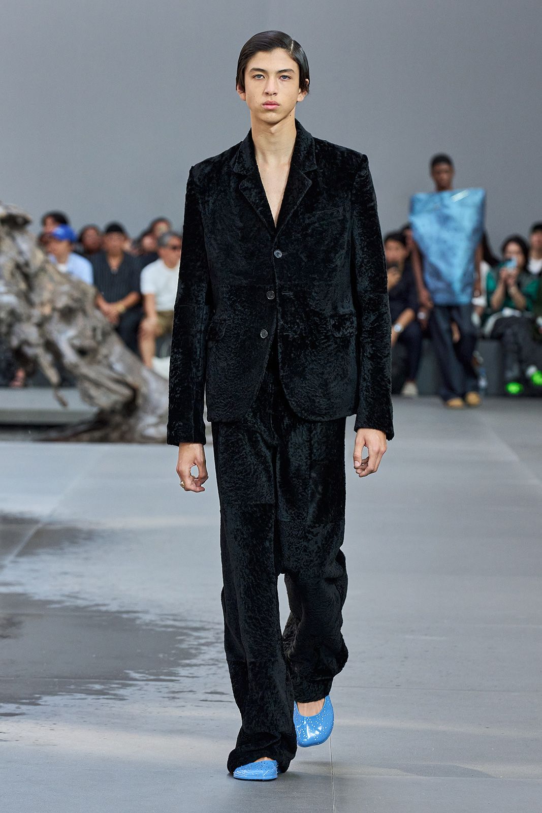 Loewe S S 2024 25.jpg