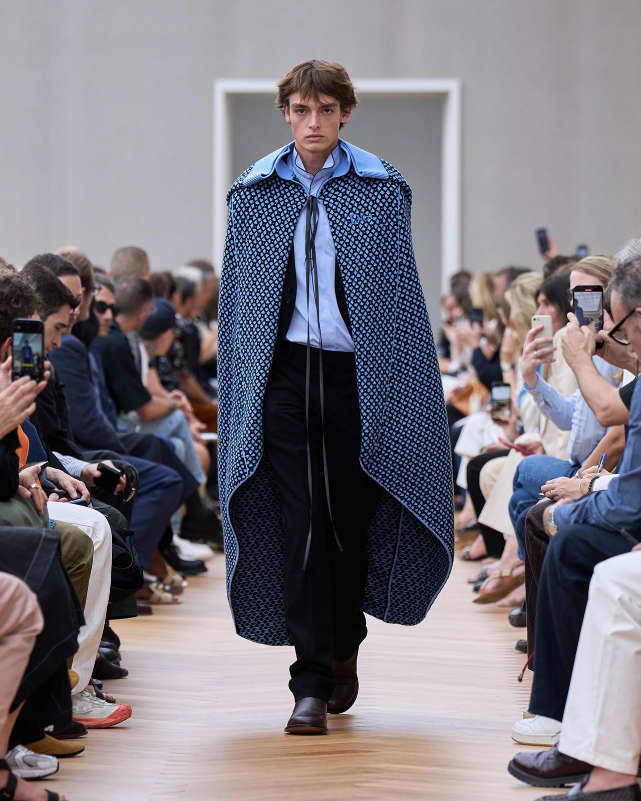 DIOR-SUMMER-2026-COLLECTION_VISUELS_LOOK-RUNWAY_15.jpg