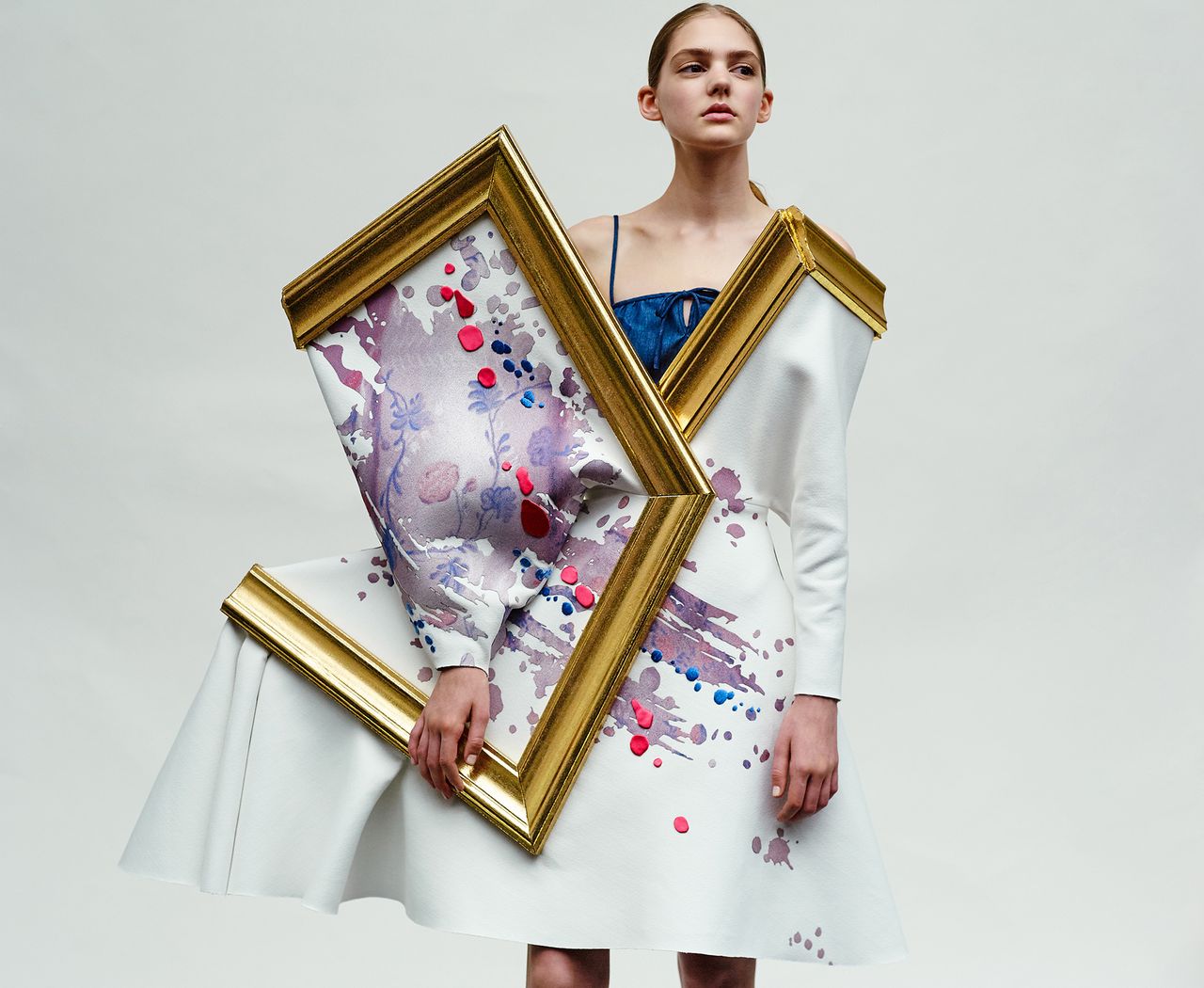 Viktor__Rolf-_Fashion_Statements_5.jpg