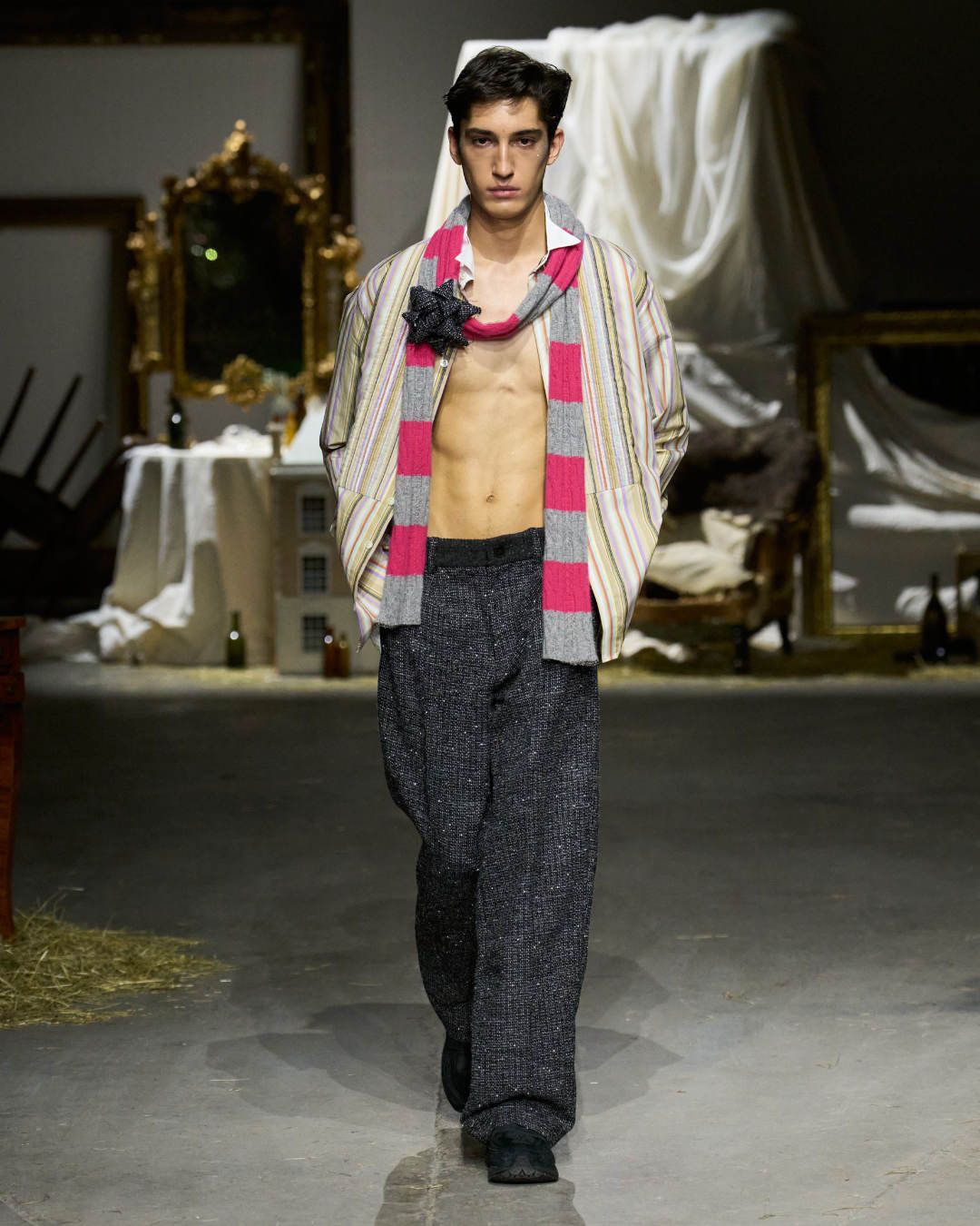 Oscar Oyuang F26 Look 15.jpg