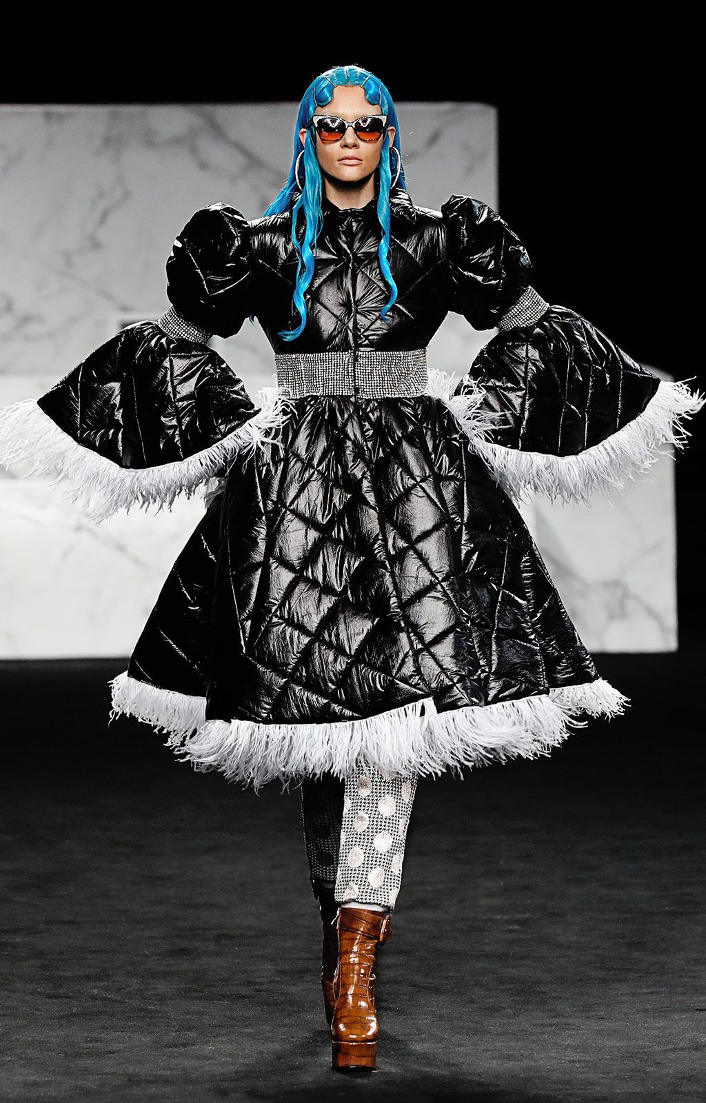 Ana Locking Metalmagazine 5.jpg