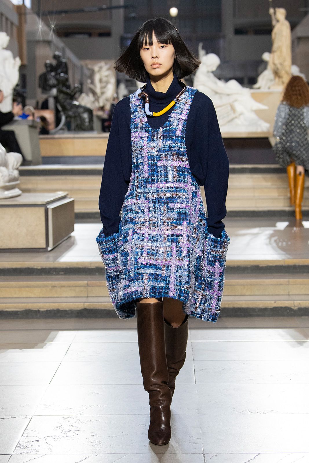 Louis Vuitton F W22 Look 15.jpg
