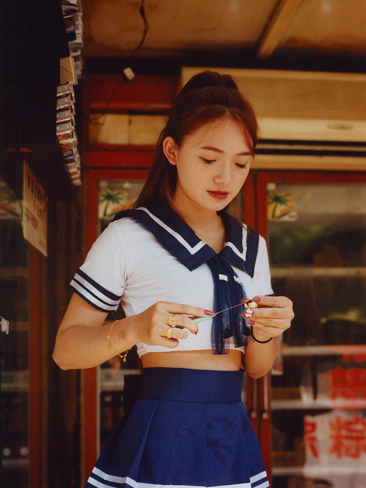 Constanze-Han_The-Betel-Nut-Beauties_15.jpg