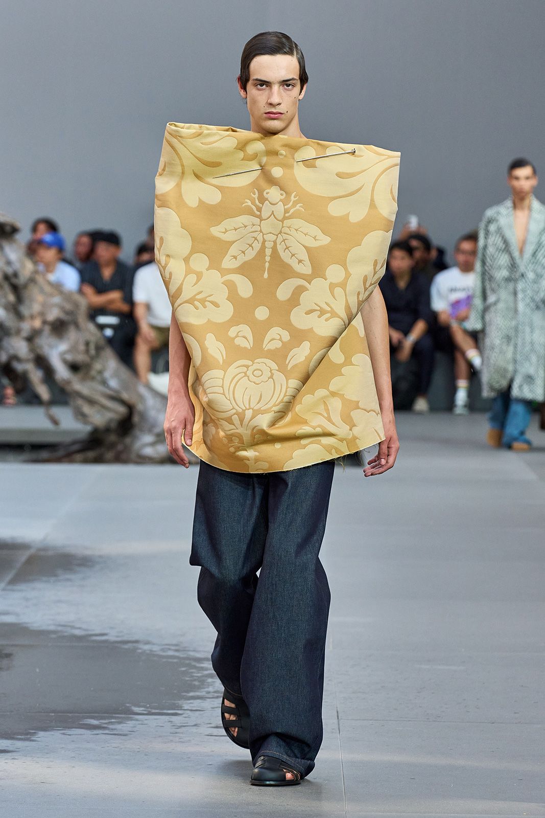 Loewe S S 2024 36.jpg