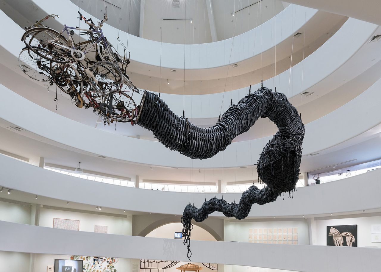 Artey Chinadespuesde1989 Elteatrodelmundo Museo Guggenheim Bilbao Metalmagazine 10.jpg