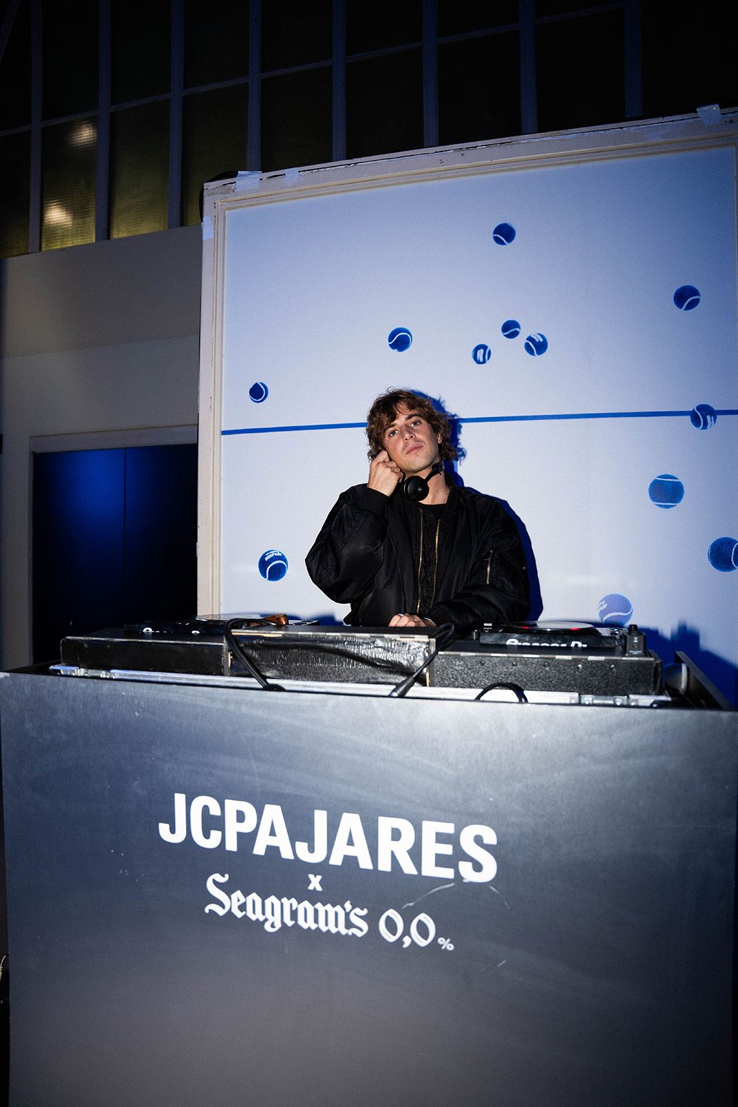 JCPAJARES_X_Seagrams_2.jpg