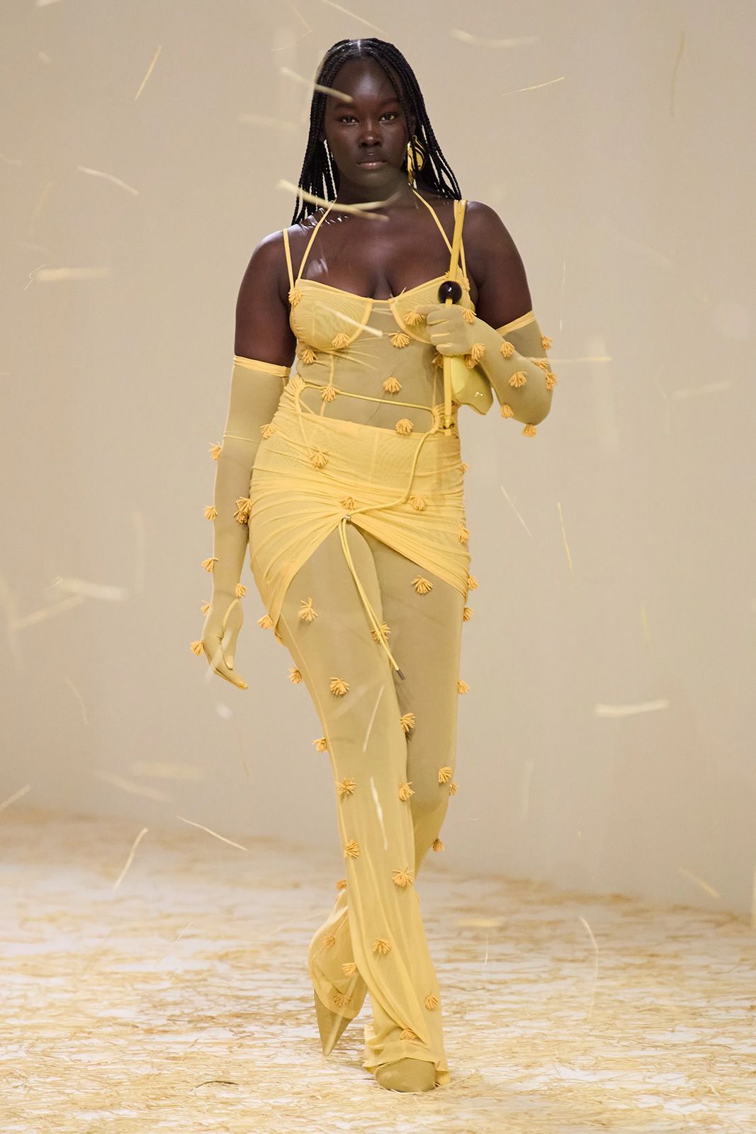 00009 Jacquemus Spring 2023 Ready to Wear Credit Gorunway.jpg
