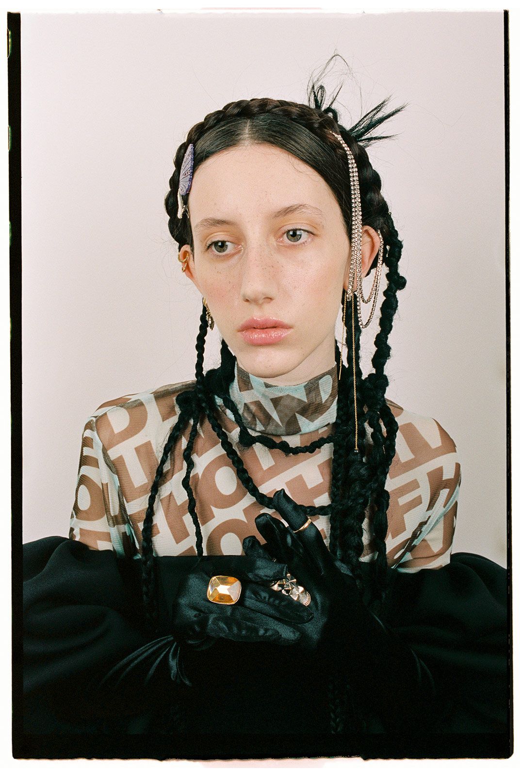 Laura Leal Metalmagazine 3.jpg