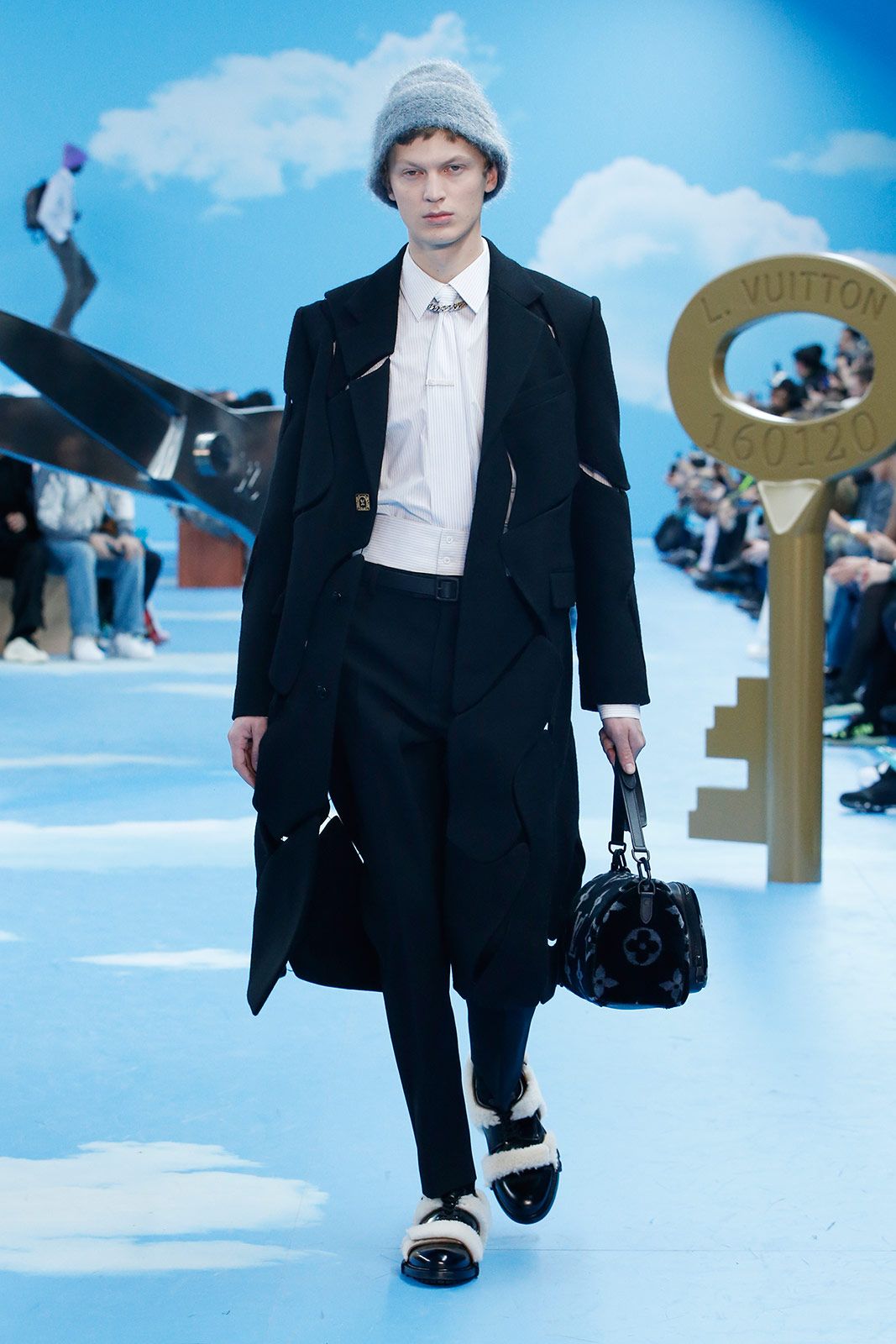 Louis Vuitton F W20 Metalmagazine 17.jpg