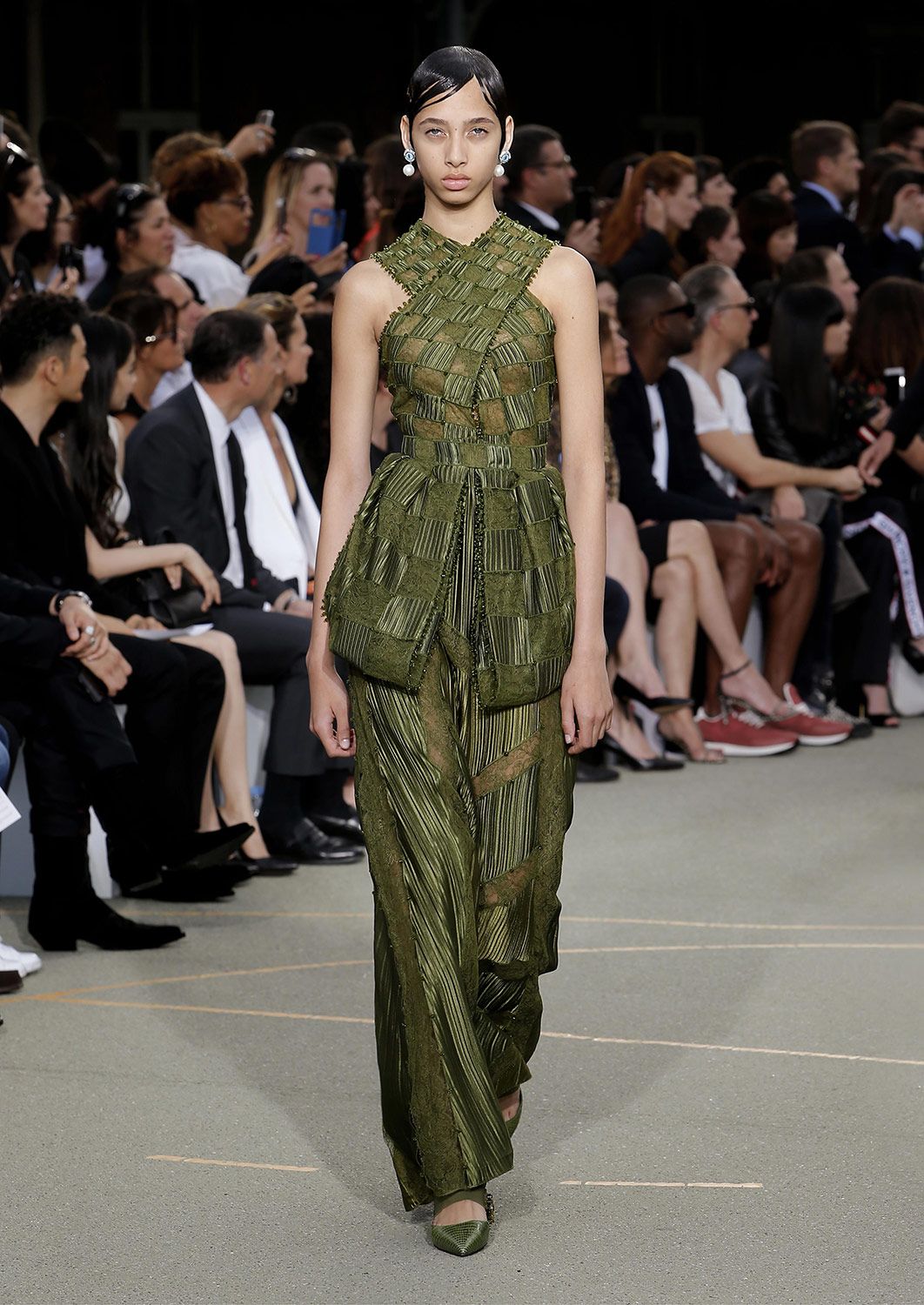Givenchy S S17 Metalmagazine 29.jpg