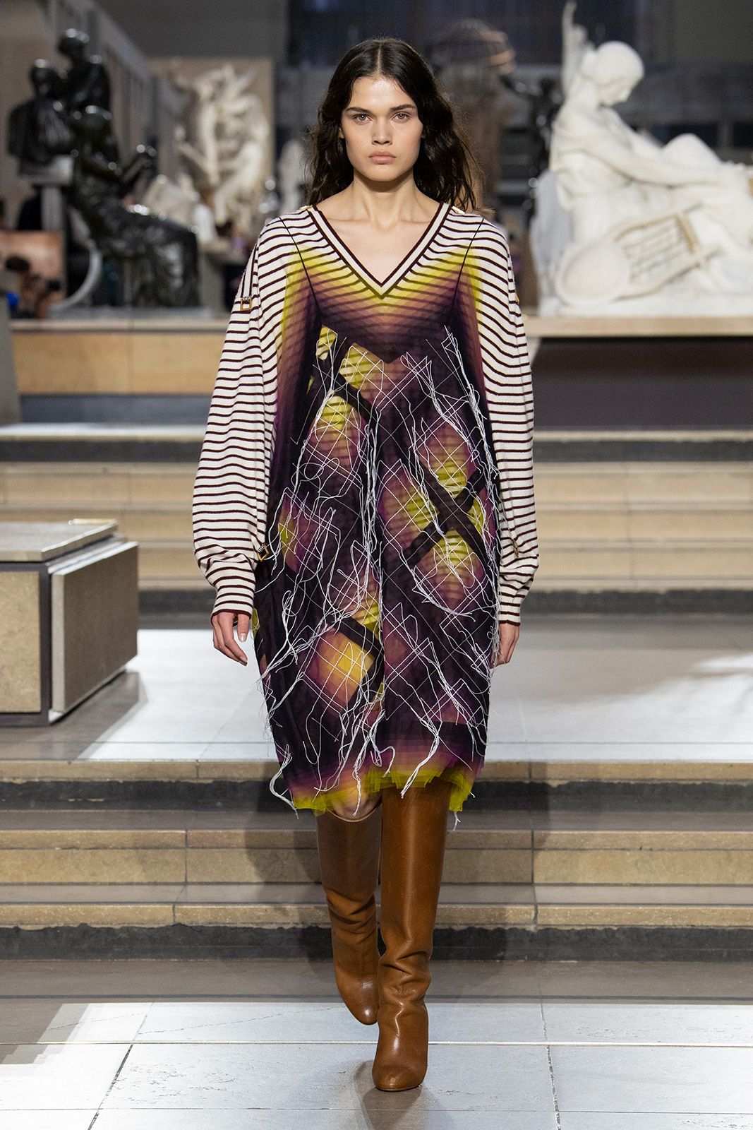 Louis Vuitton F W22 Look 31.jpg