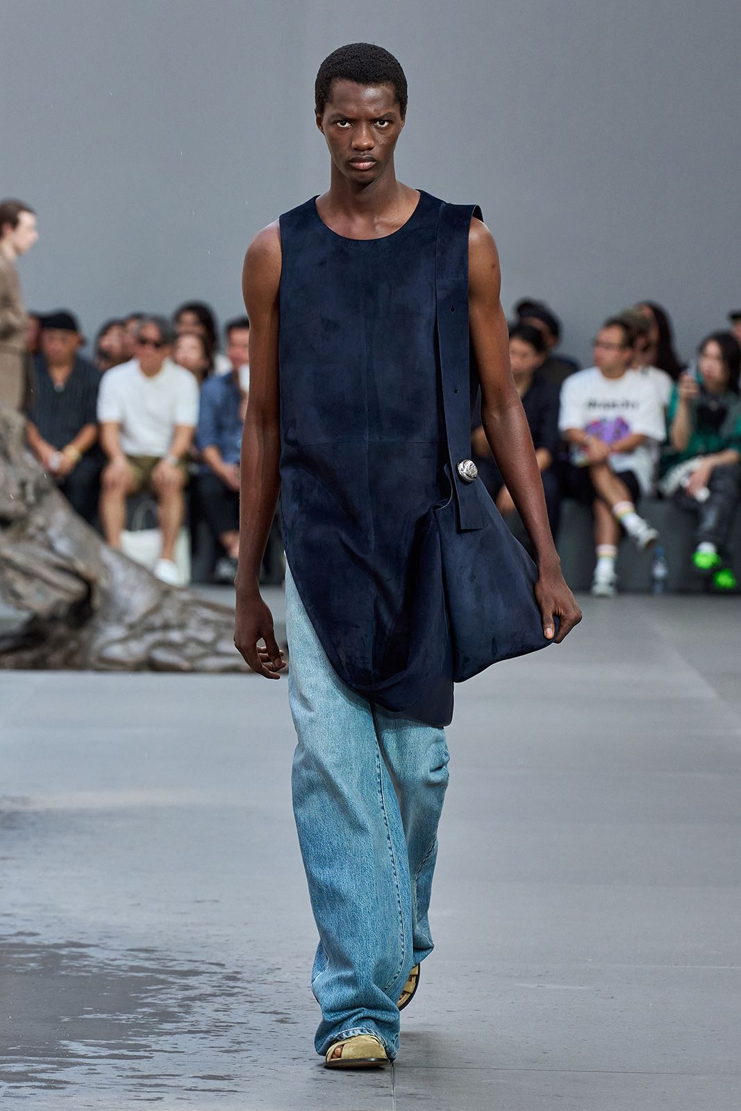 Loewe S S 2024 9.jpg