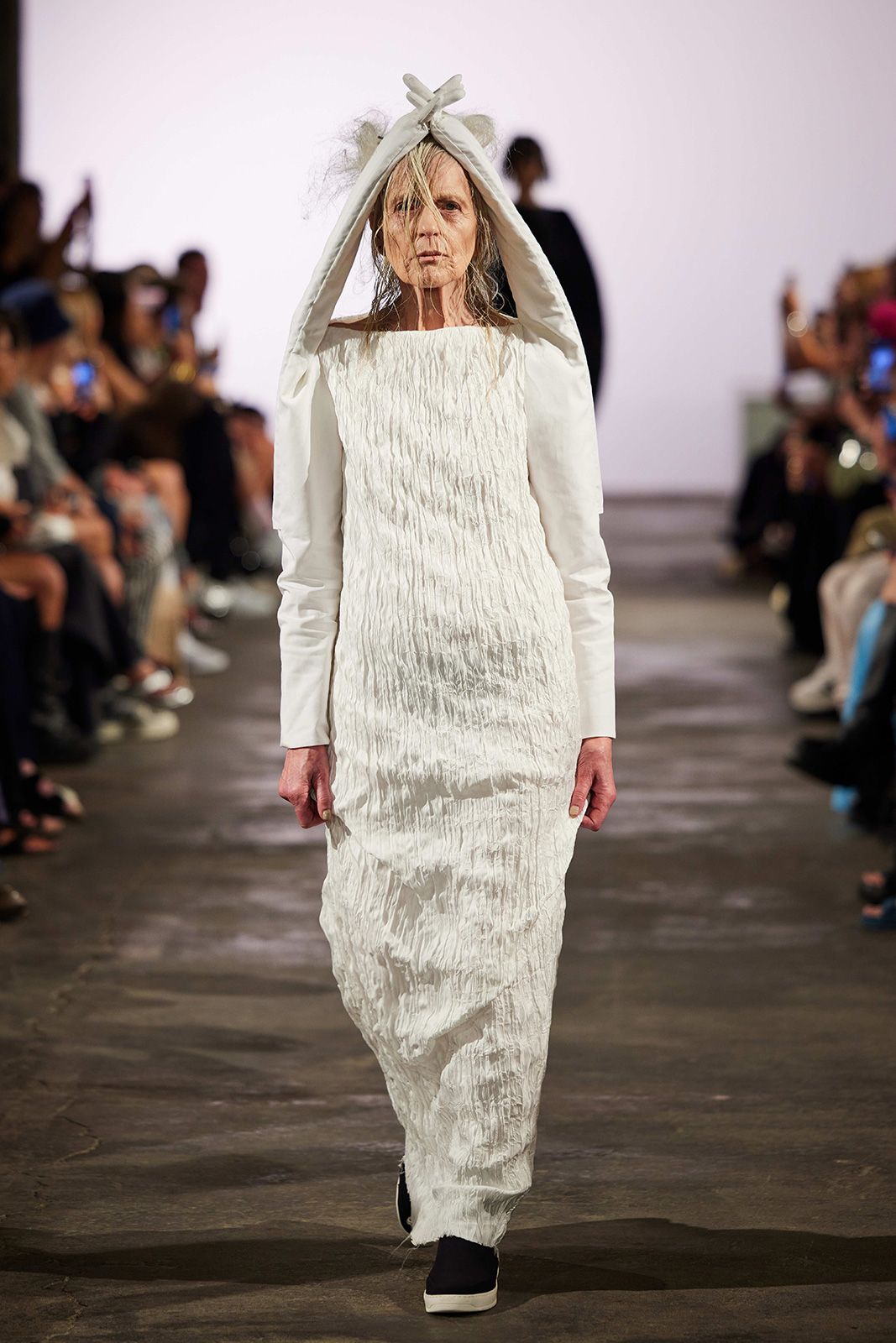 Dzhus S S24 Look1 by Finnegan Koichi Godenschweger for Bfw.jpg