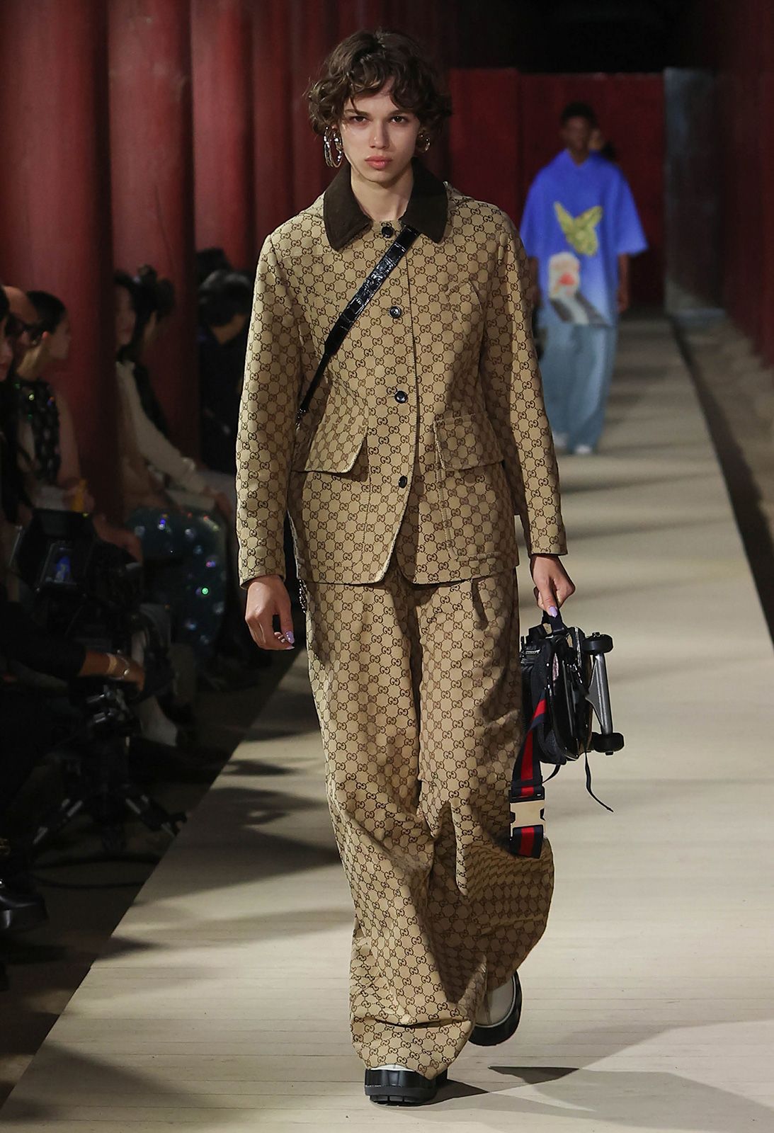 Metal Gucci Cruise 2024 11.jpg