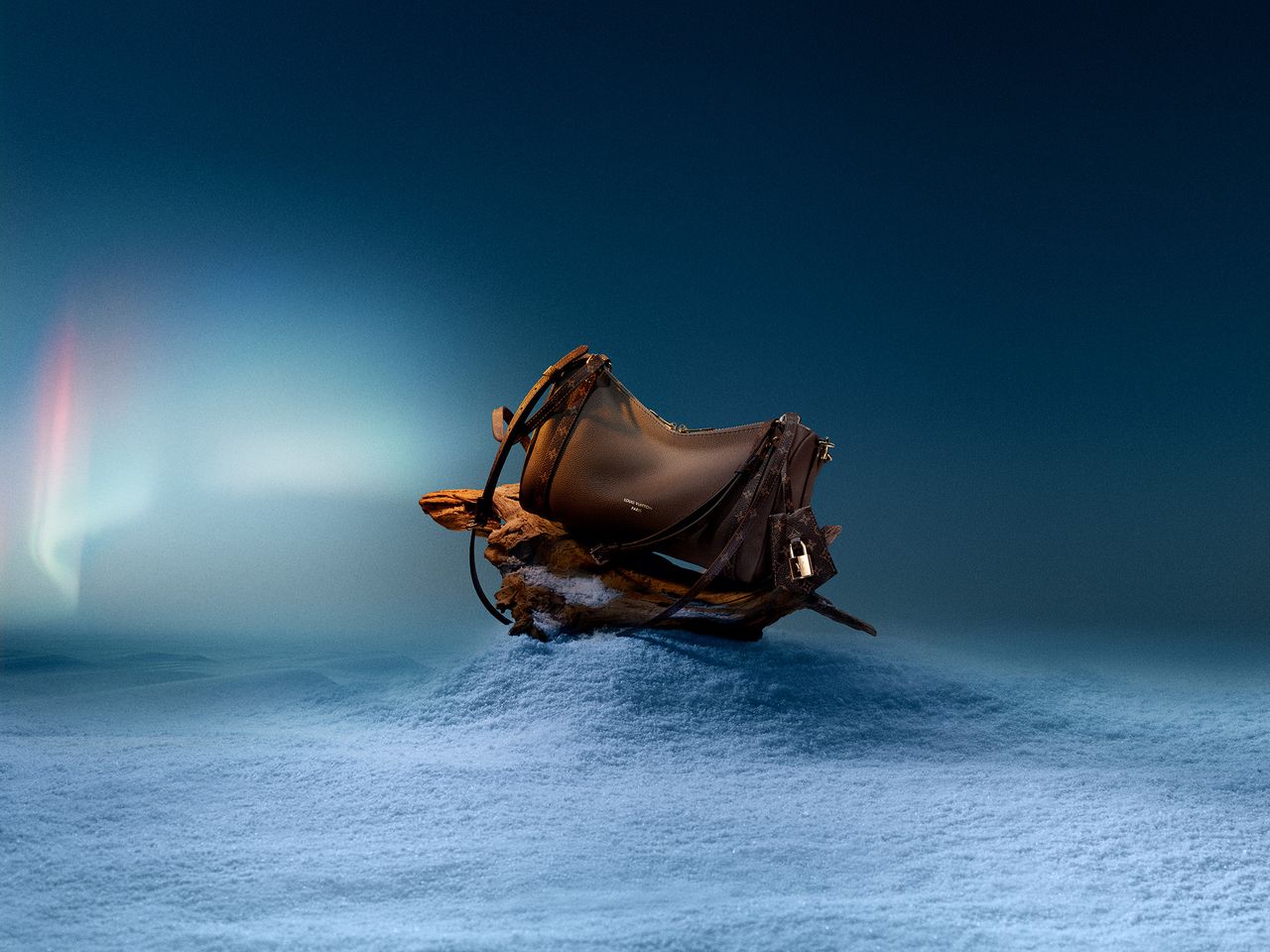 Louis_Vuitton_2025_holiday_campaign_4.jpg