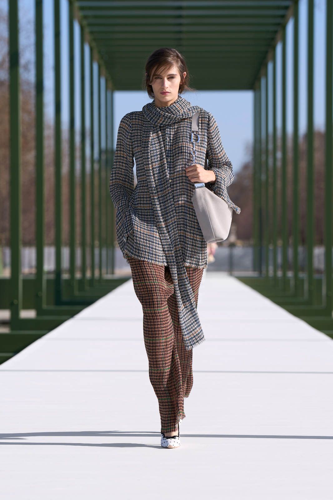DIOR_W_RTW_FW2627_3.jpg