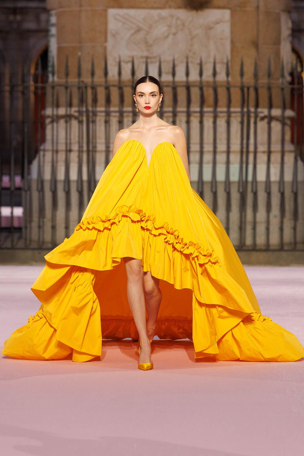 Carolina-Herrera_SS_2026_23.jpg