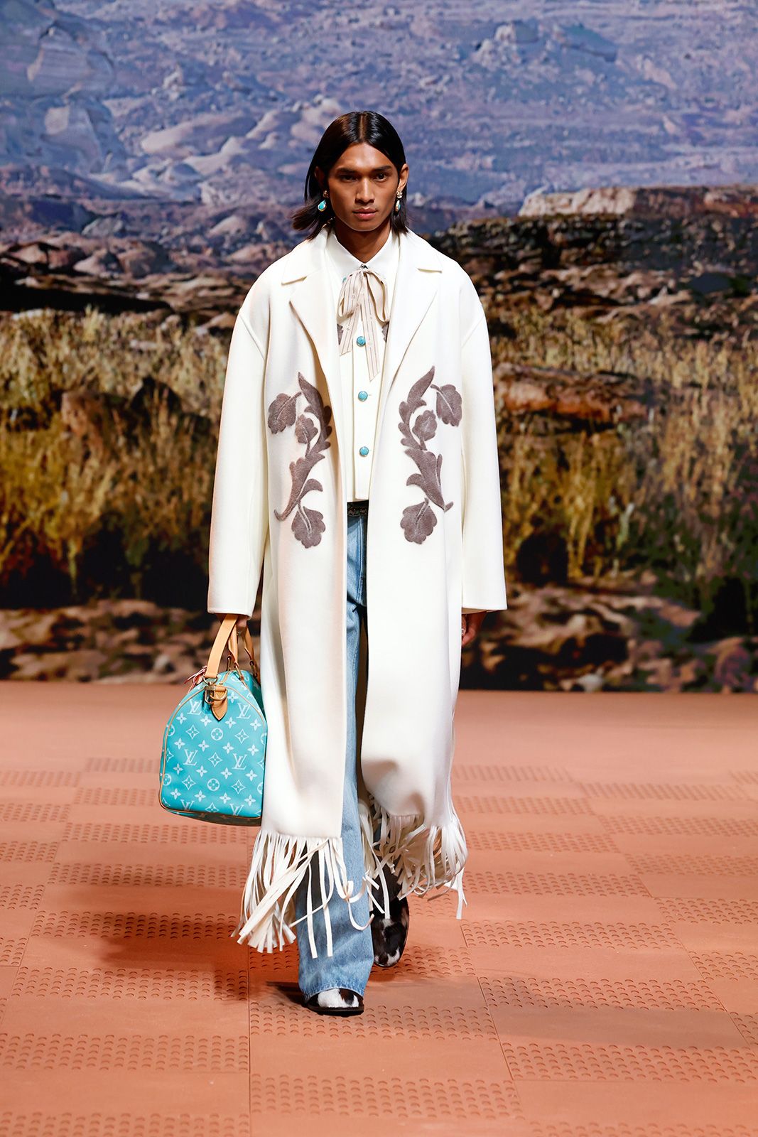 LOUIS_VUITTON_MENS_FALL_WINTER_2024_1.jpg