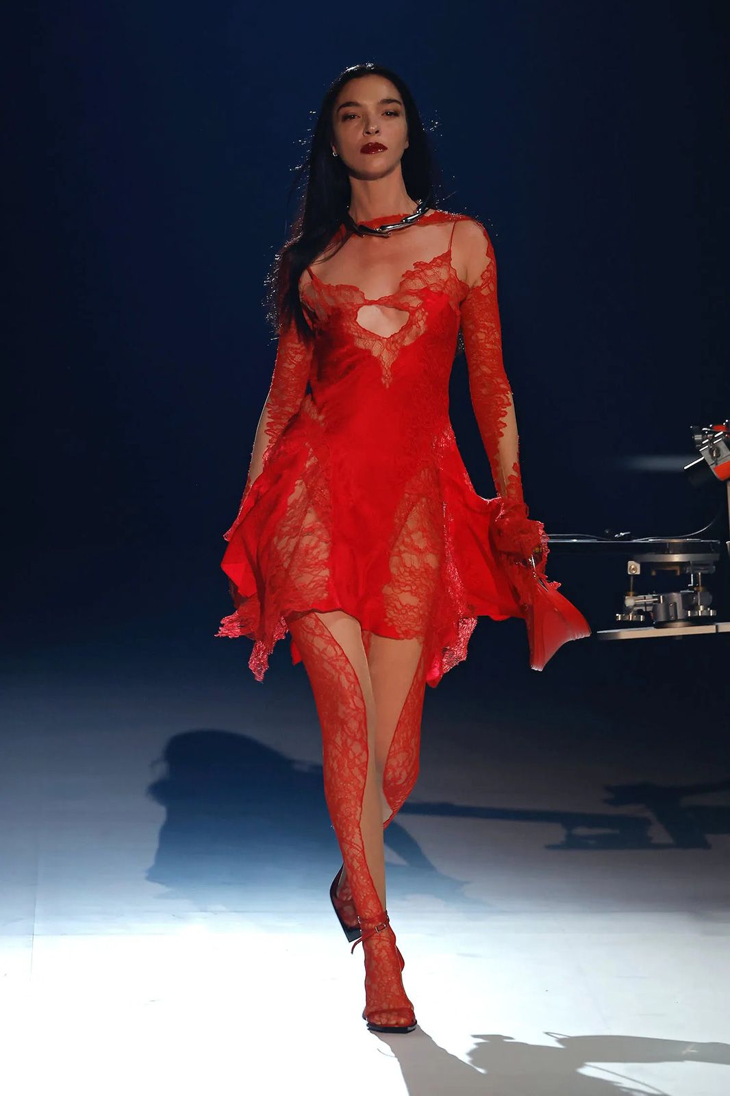 Mugler Fall Winter 2023 27.jpg