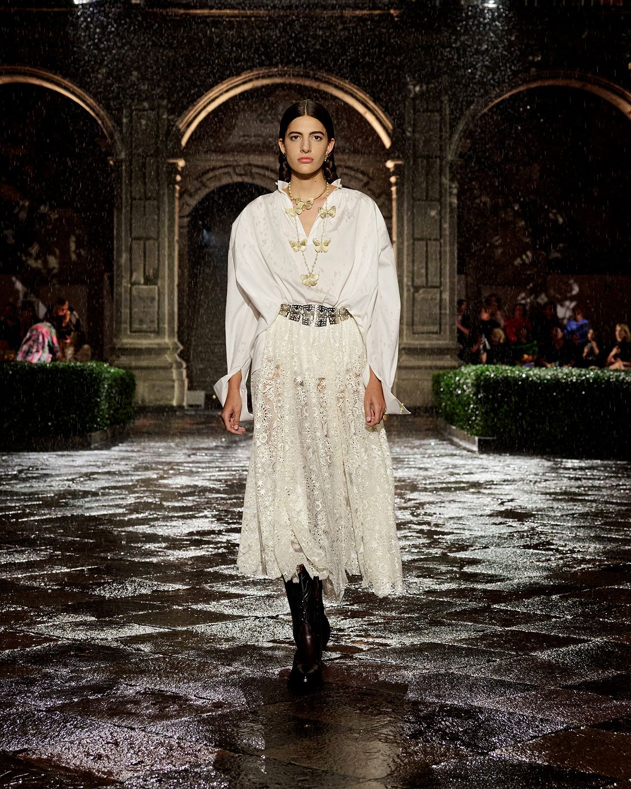 Dior Cruise 2024 4.jpg