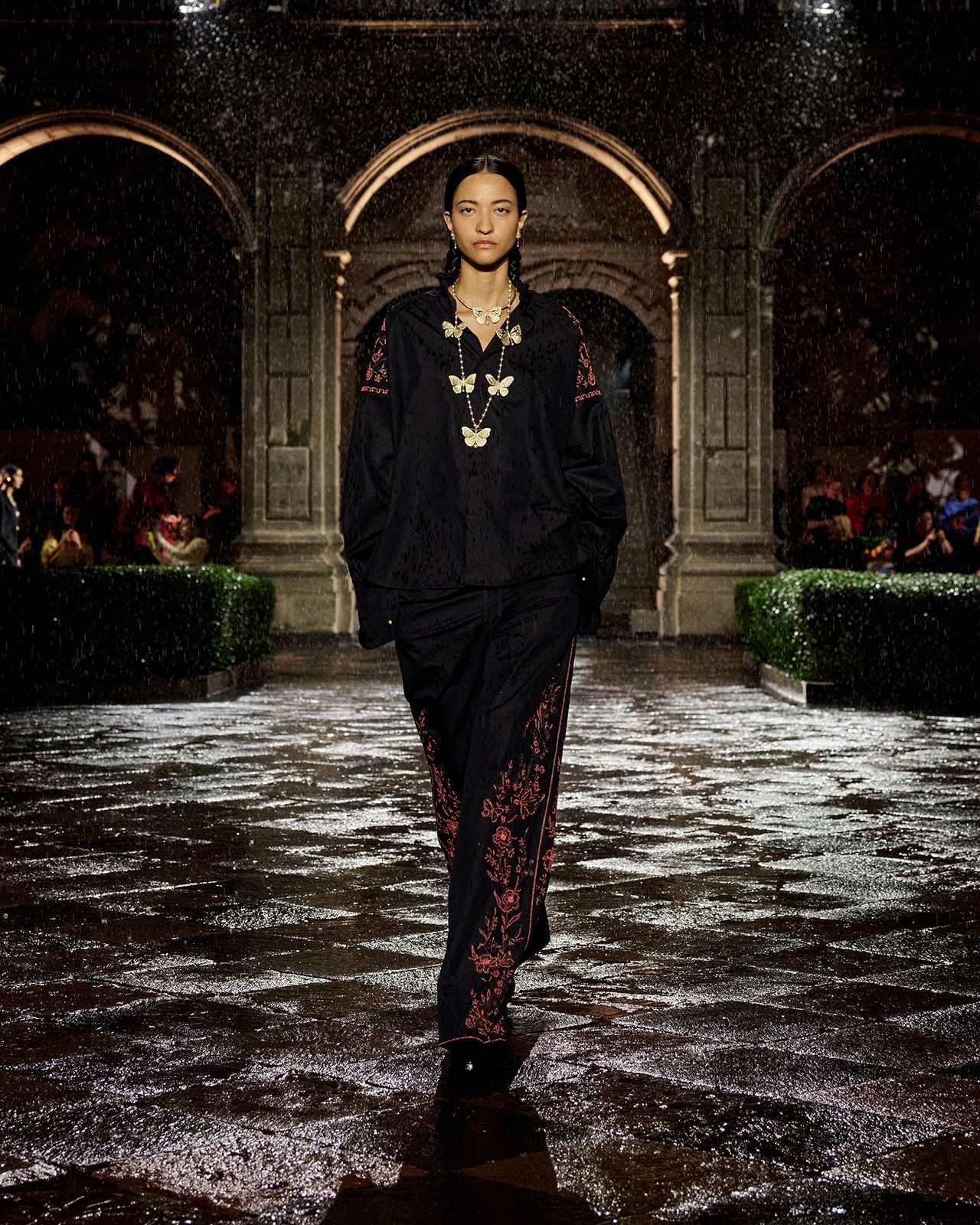 Dior Cruise 2024 7.jpg