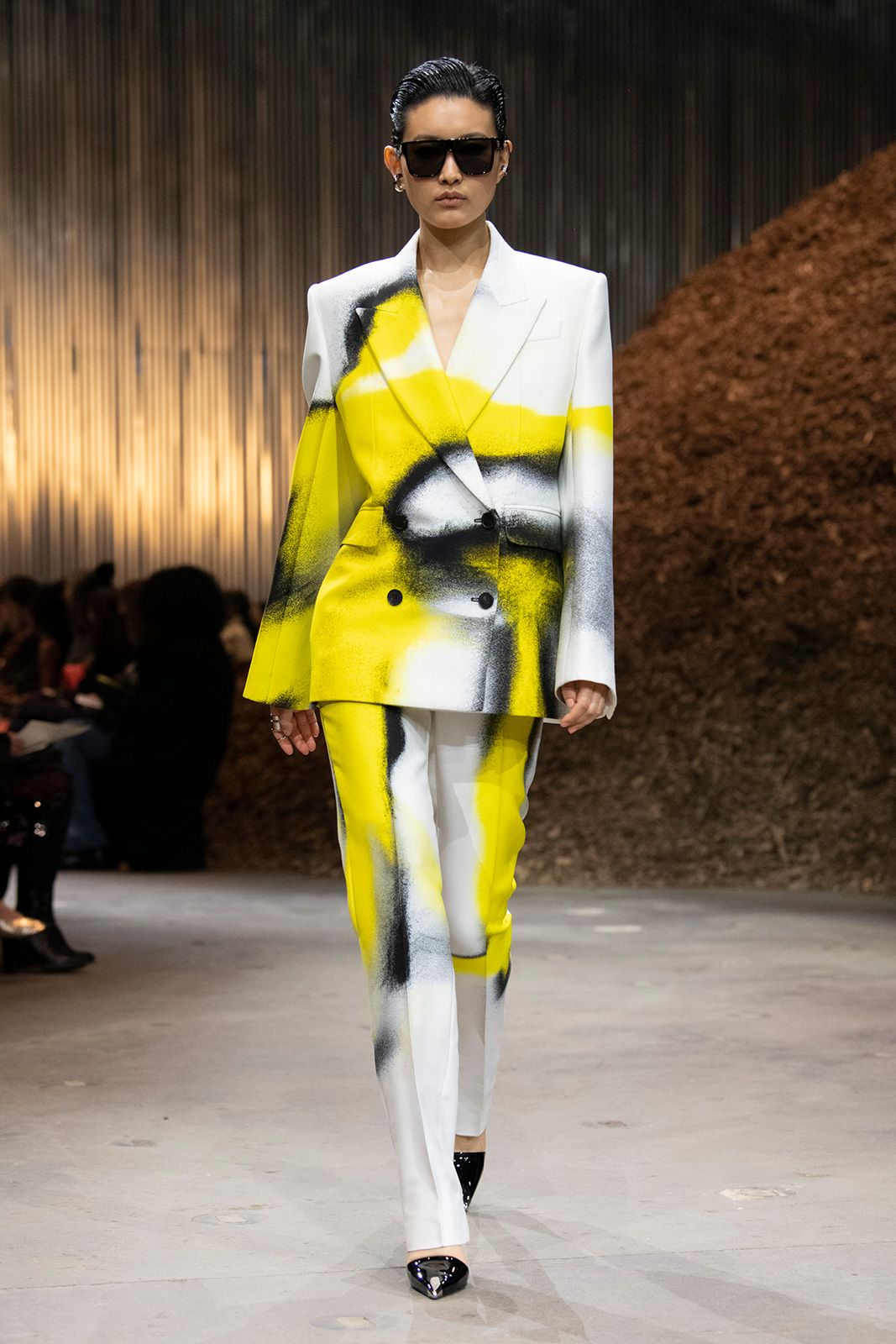 Alexander Mc Queen Fw 2022 Metalmagazine 31.jpg