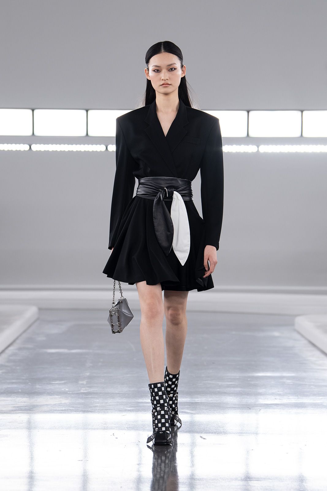 Louis_Vuitton_Women_s_Pre-Fall_2024_25.jpg