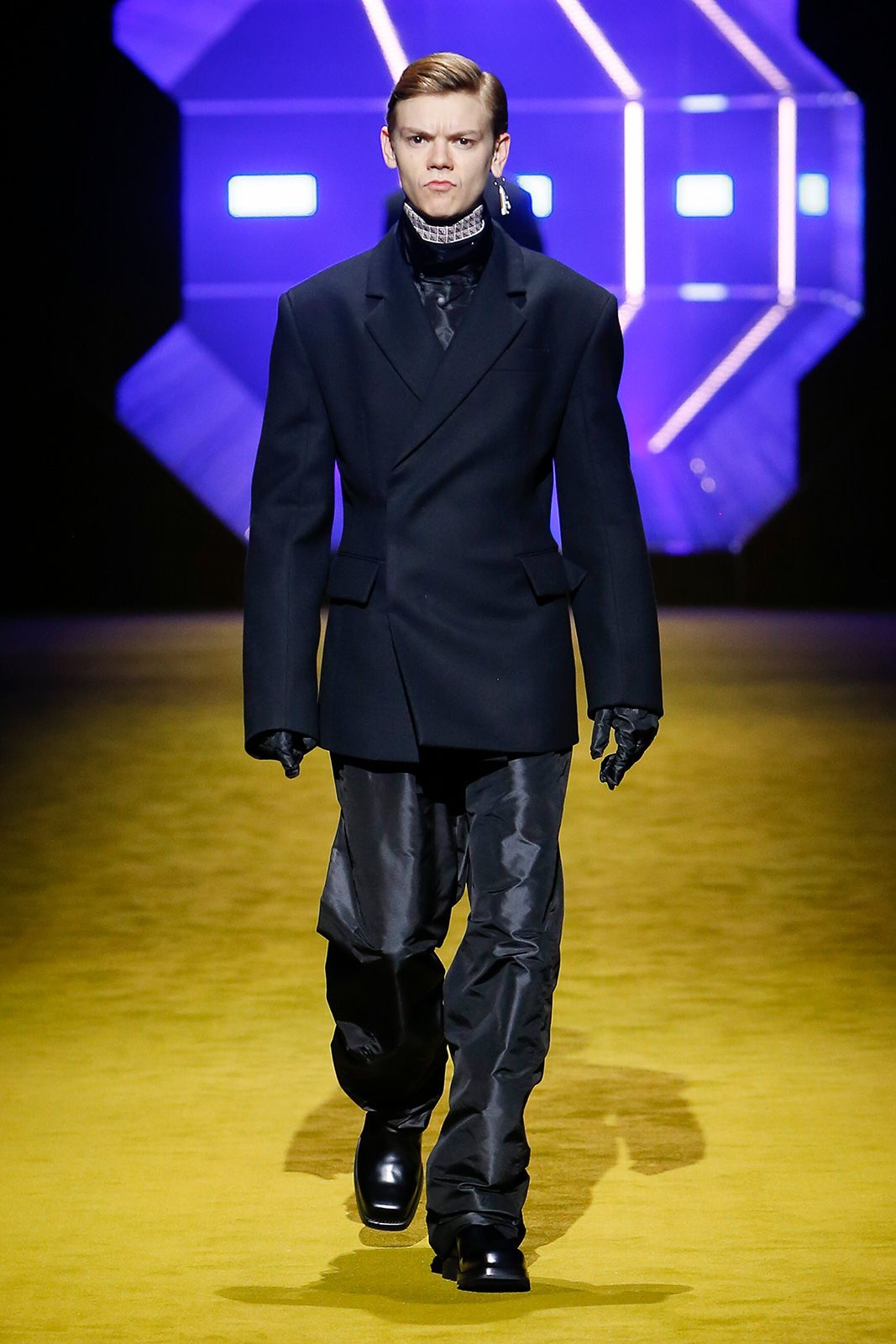 Prada Uomo F W22 Look3 Thomas Brodie Sangster.jpg