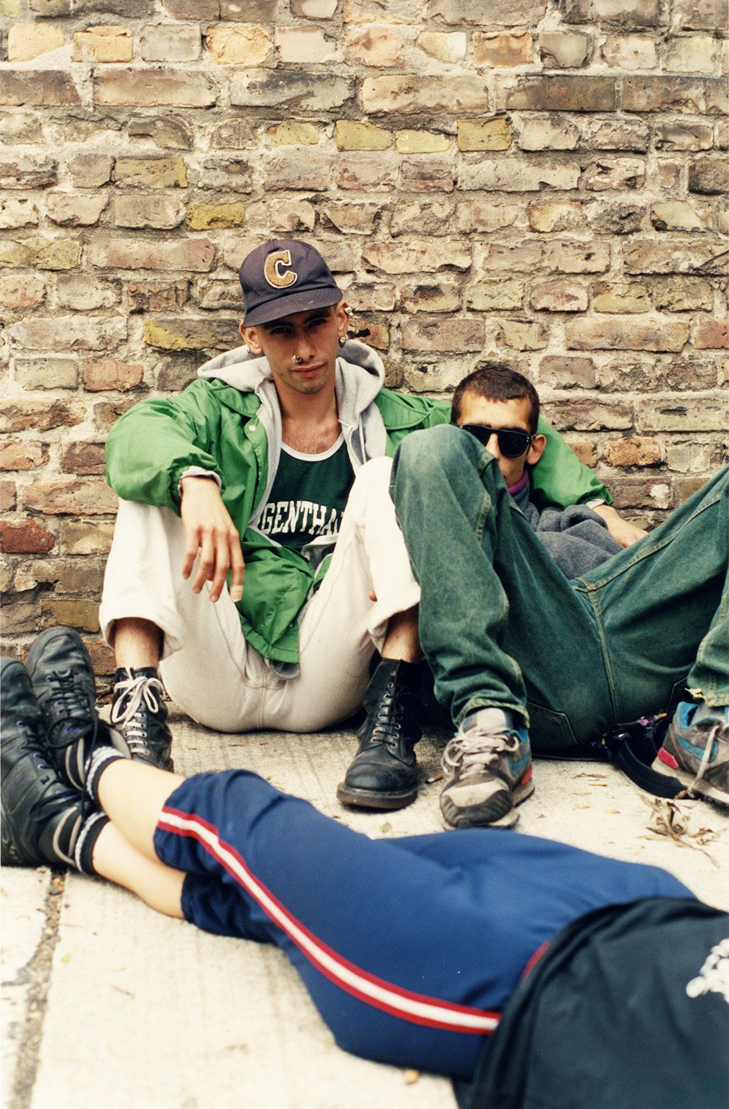 05 Wolfgang Tillmans Friends Outside Planet 1992 A4.jpg