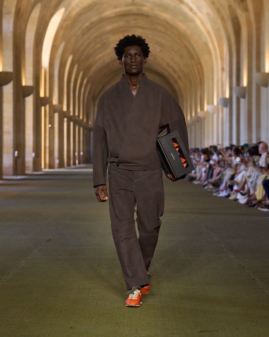Jacquemus_17.jpg