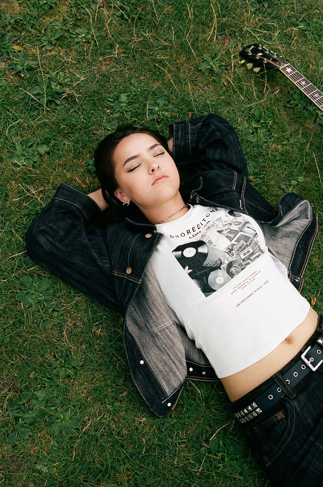 BERSHKA-MUSIC---Jenna-Doe_4.jpg