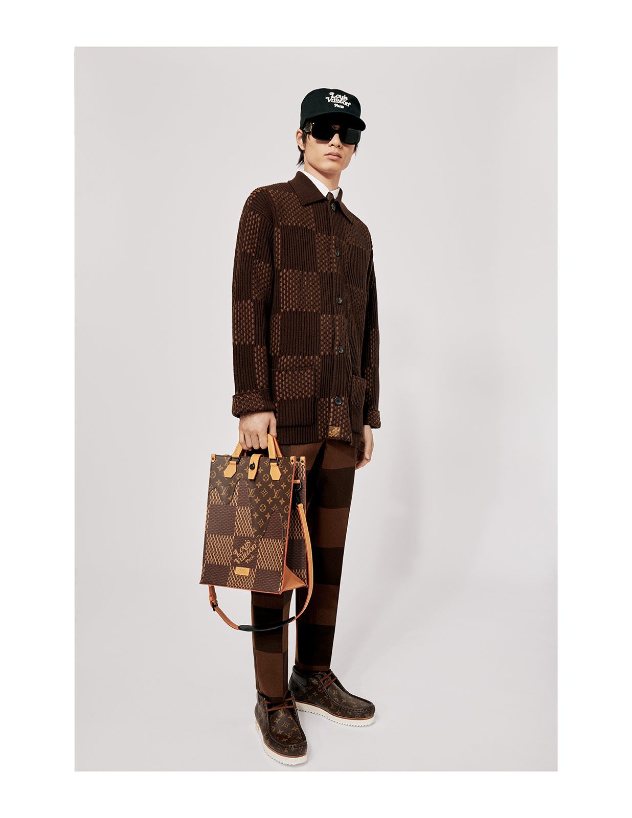 Louis Vuitton L V2 Metalmagazine 17.jpg