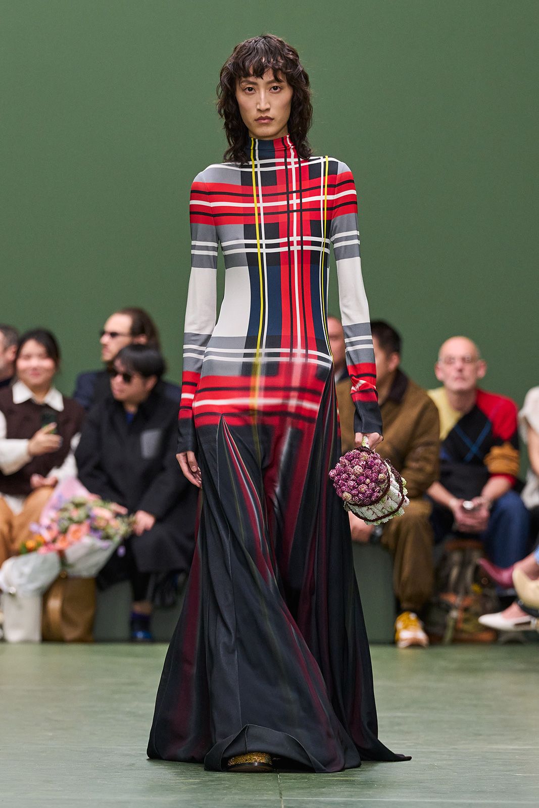 LOEWE_FW24_WW_SHOW_RUNWAY_21.jpg