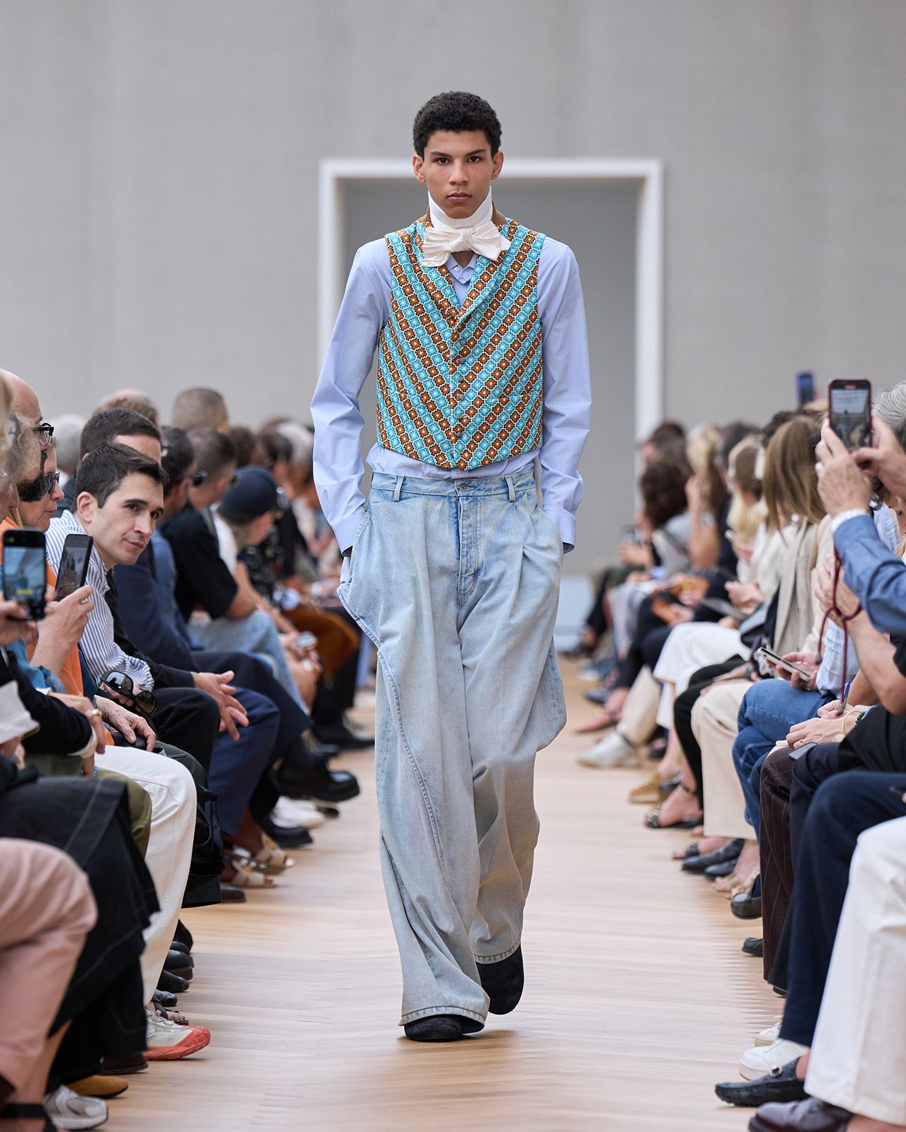DIOR-SUMMER-2026-COLLECTION_VISUELS_LOOK-RUNWAY_14.jpg