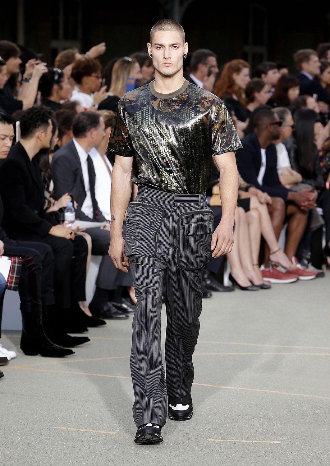 Givenchy S S17 Metalmagazine 5.jpg